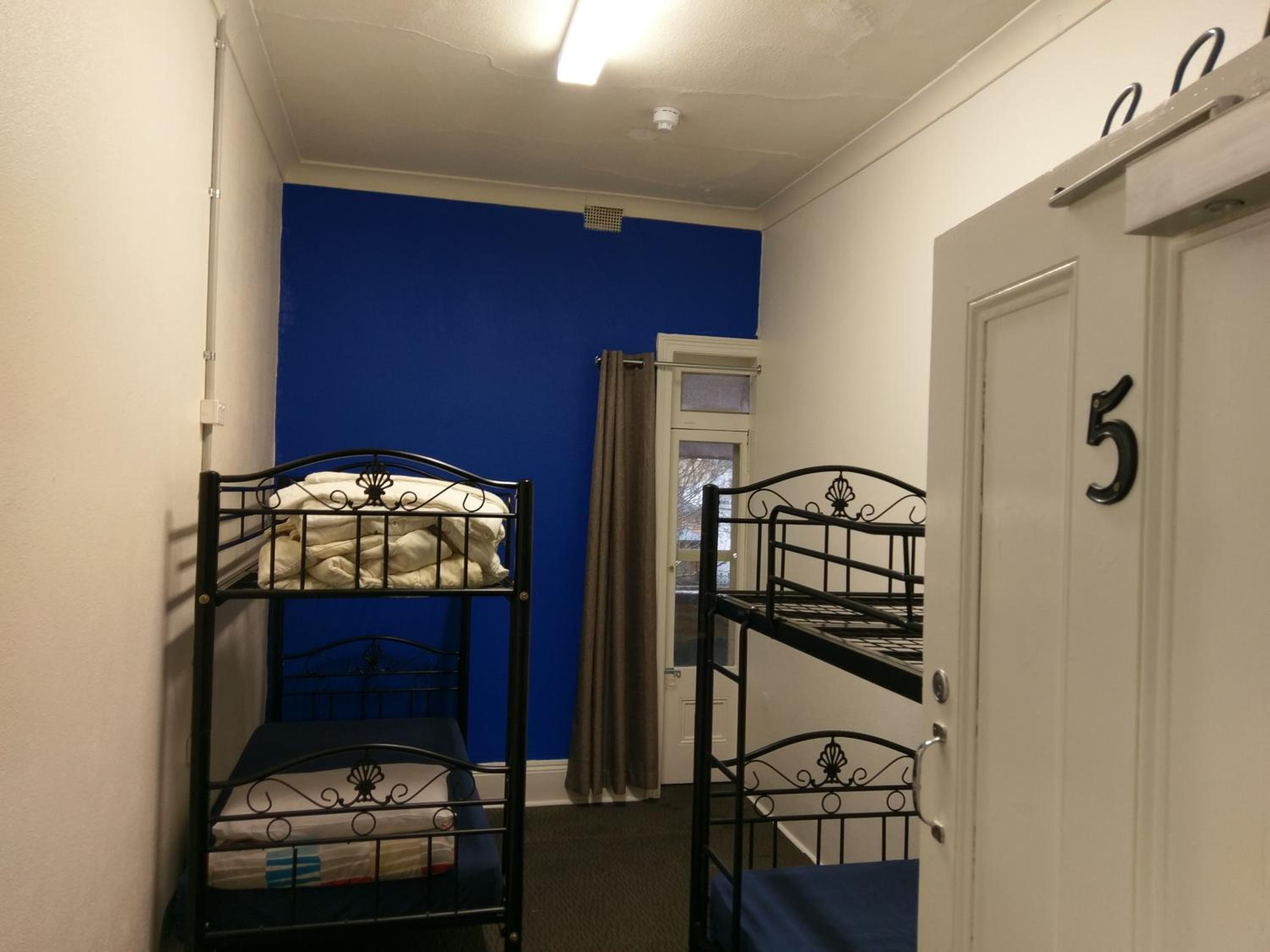 Bed in 6-Bed Mixed Dormitory Room