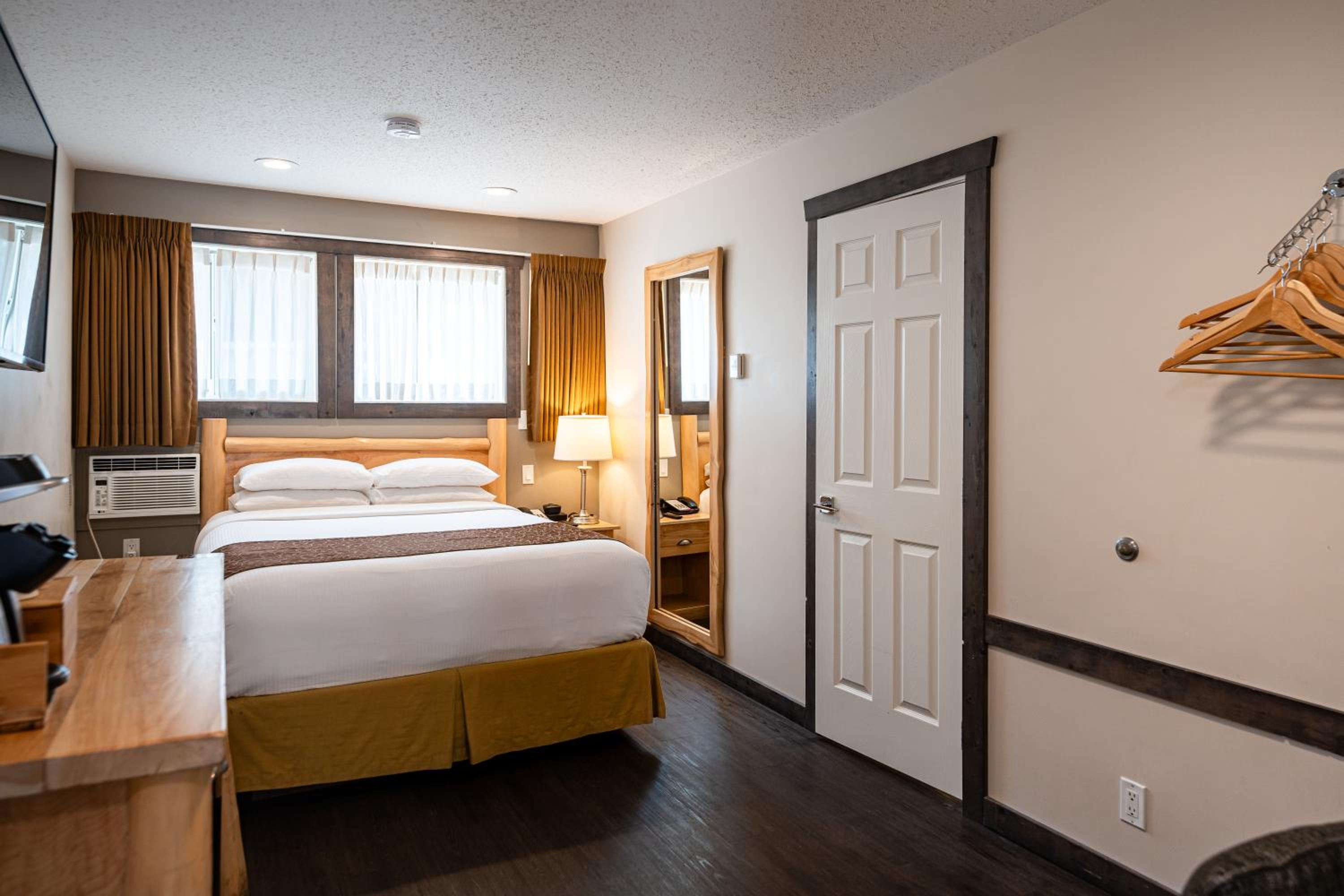 Two-Bedroom Suite photo 2