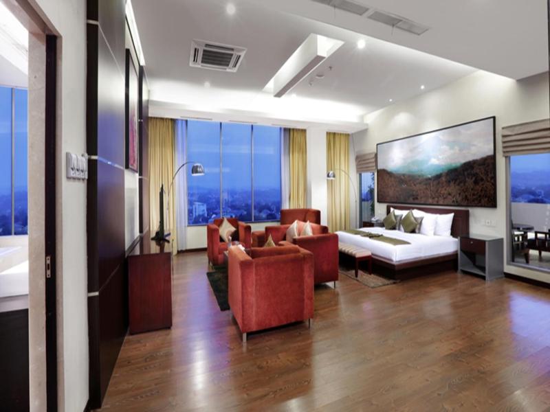Presidential Suite photo 2