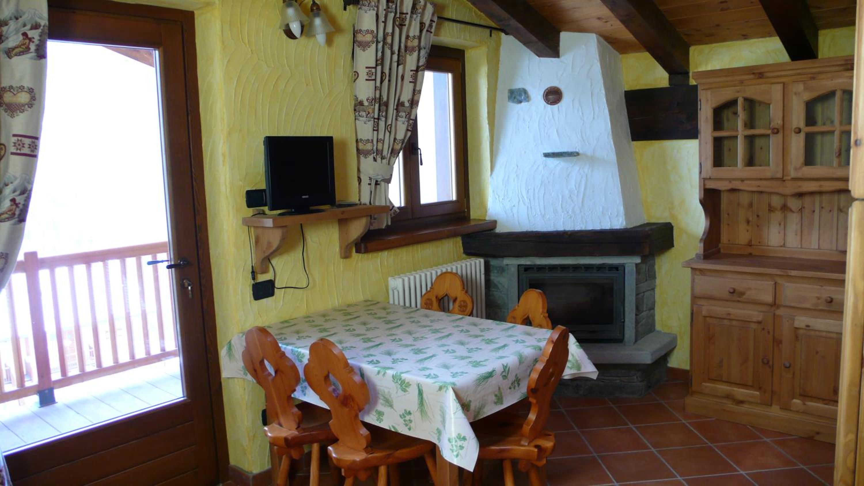 One-Bedroom Apartment (2-4 Adults) photo 3