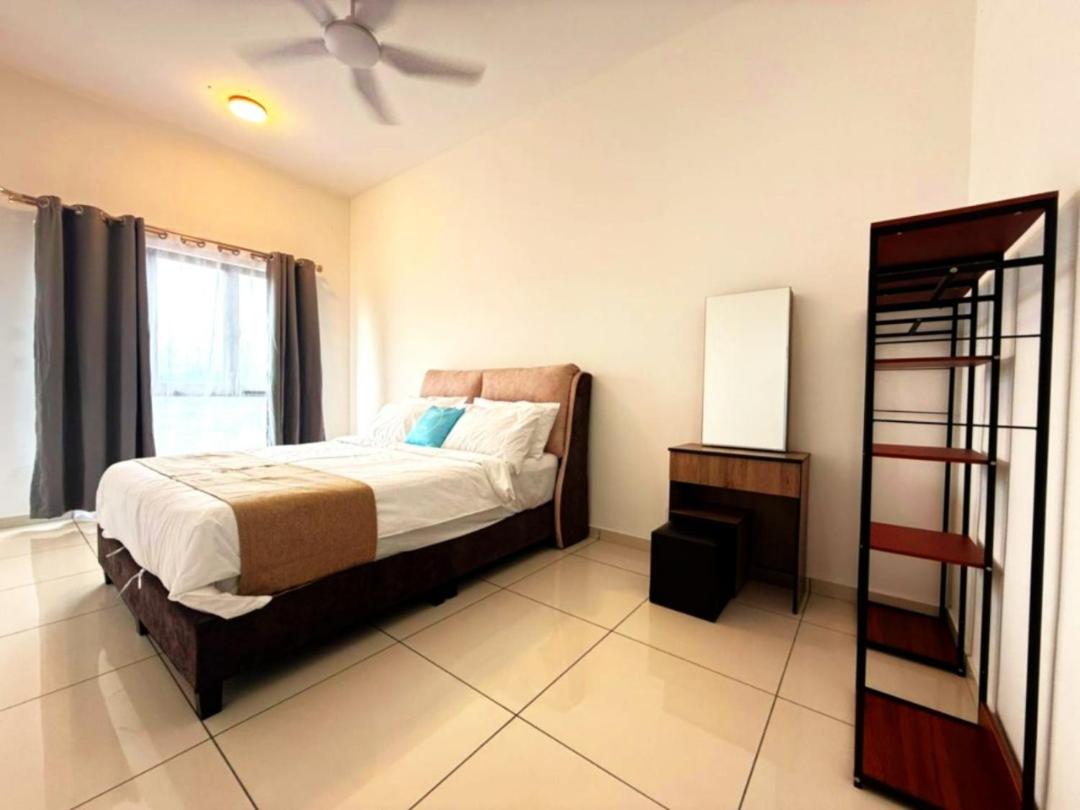 Comfort 3 Bedroom Suites - Photo 1