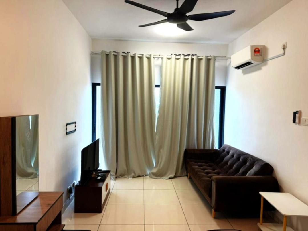 Comfort 3 Bedroom Suites - Photo 7