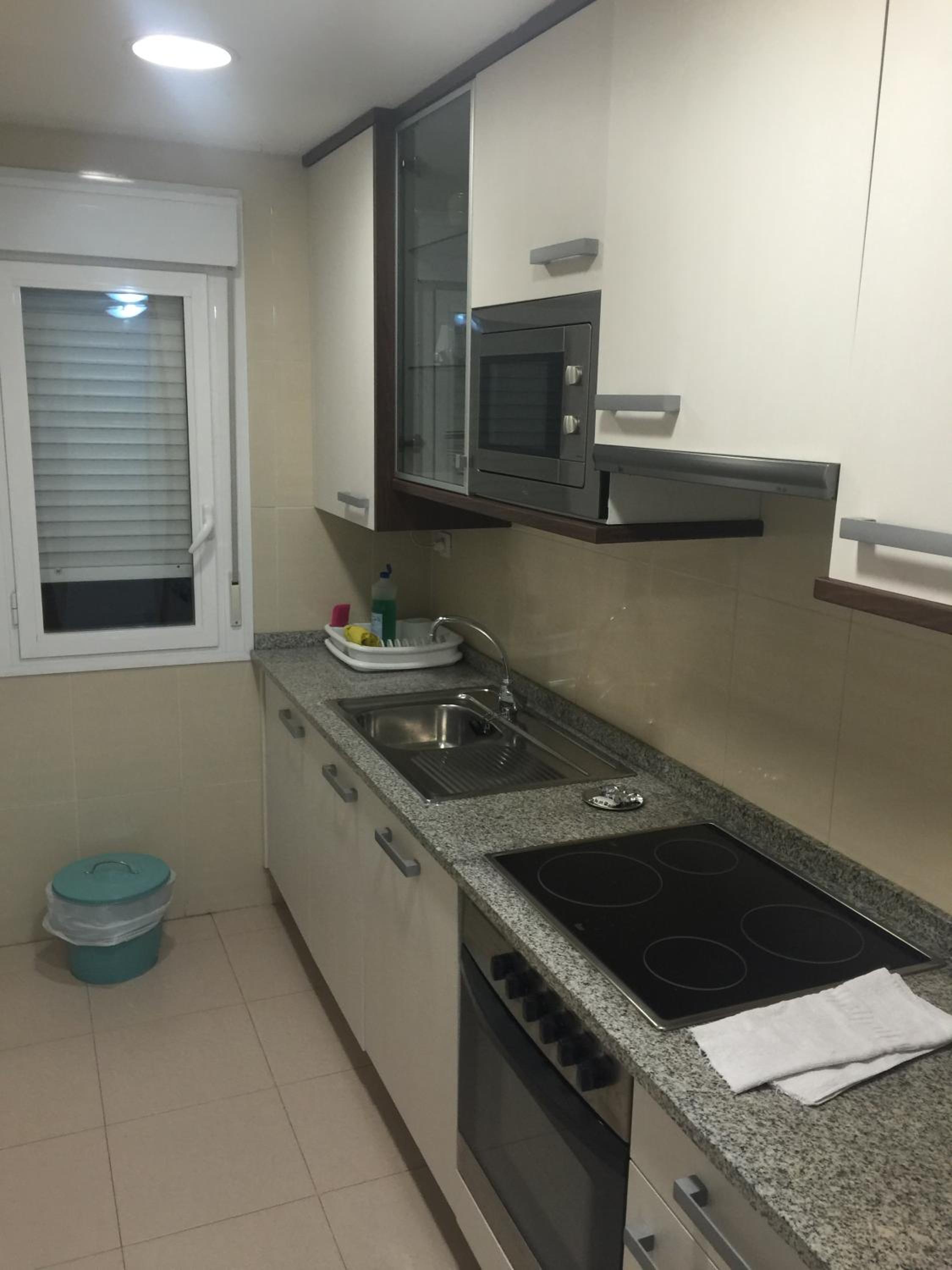 Two-Bedroom Apartment (5-6 Adults) photo 2