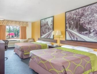 Queen Room with Two Queen Beds - Non-Smoking - Photo 3