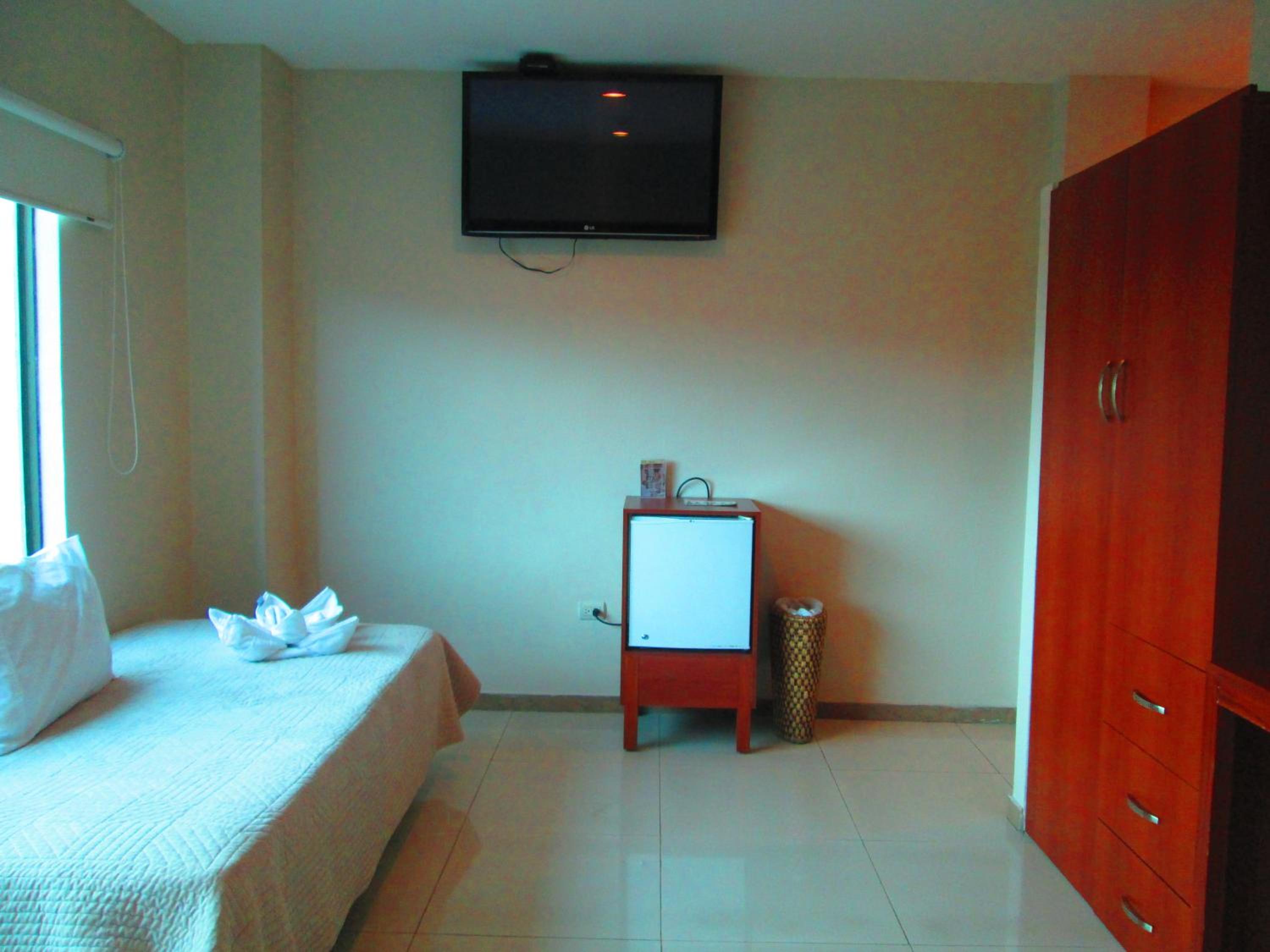 Triple Room - Disability Access photo 3