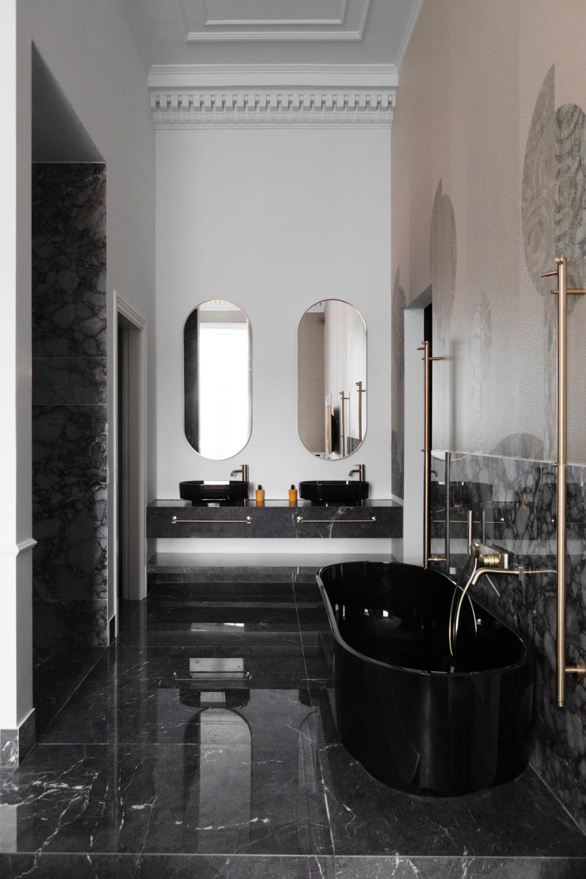 The Hilliger - Master Suite