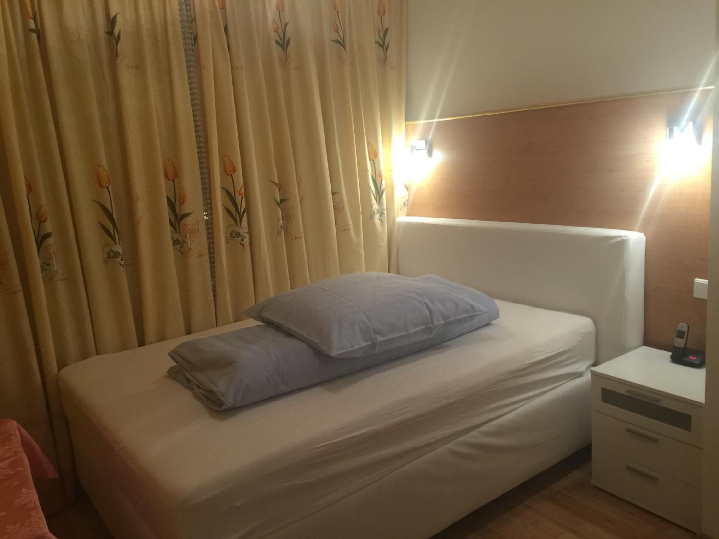 Budget Single Room photo 2