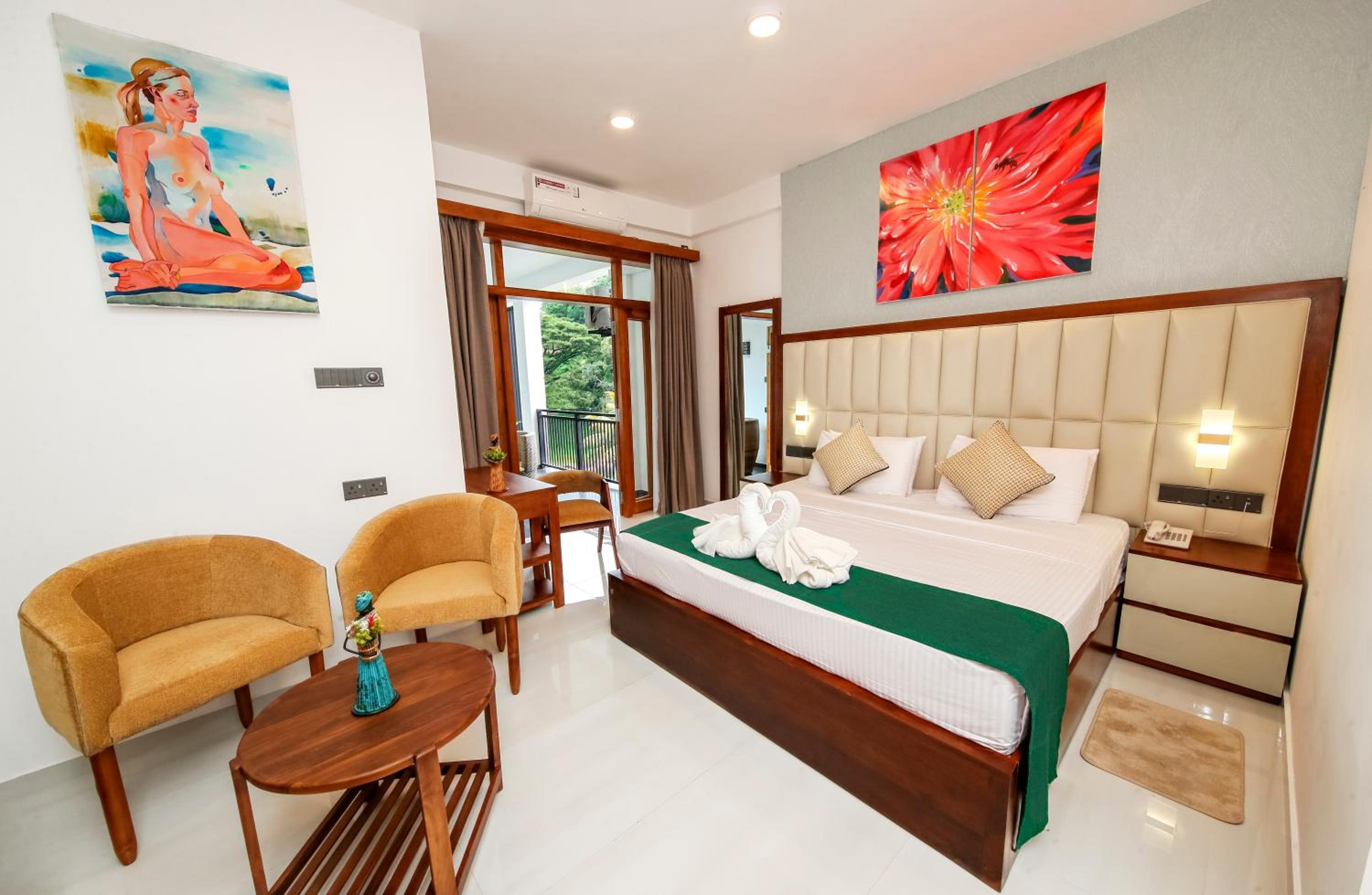 Double Room with Balcony 