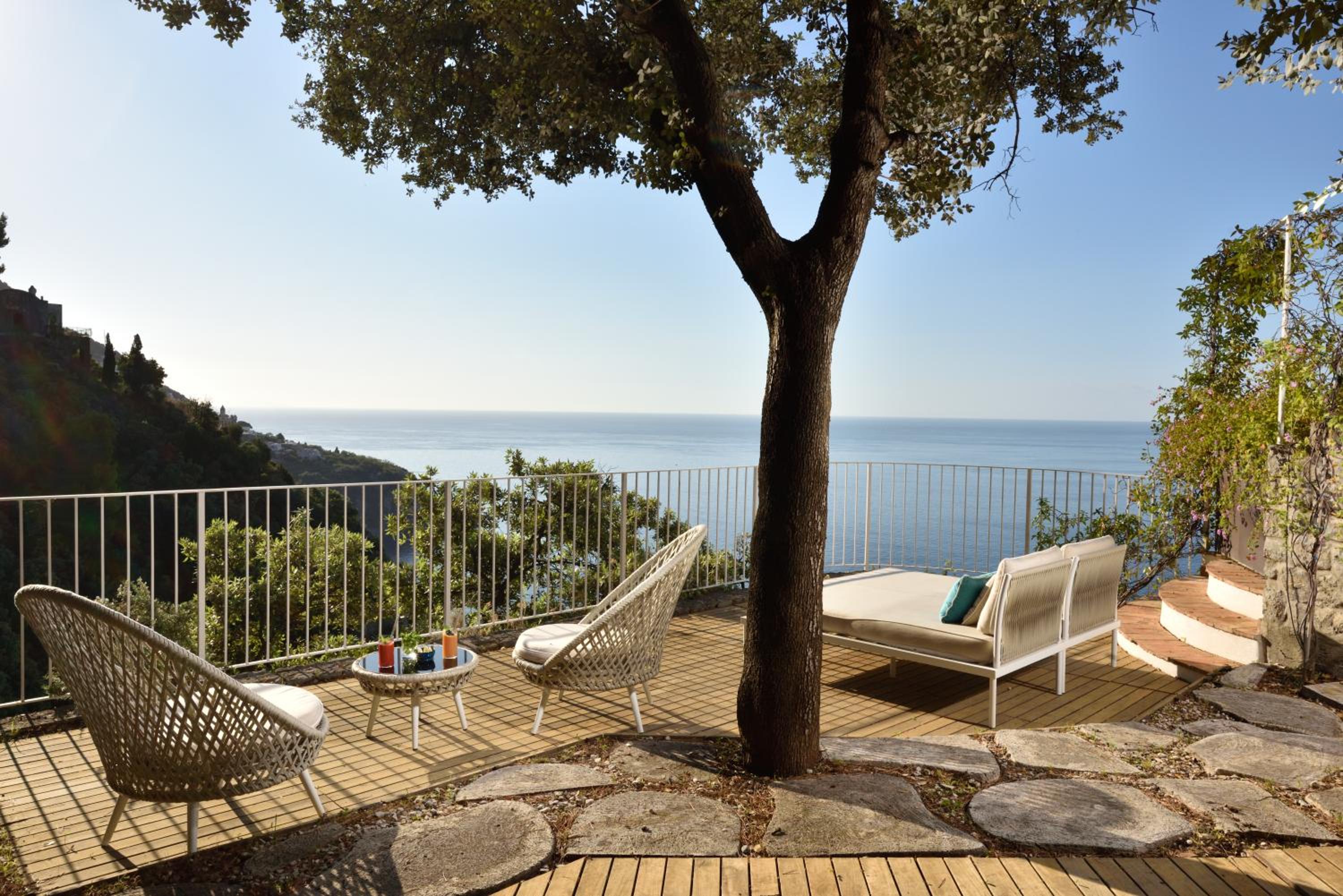 Junior Suite Deluxe with Terrace Sea View photo 3