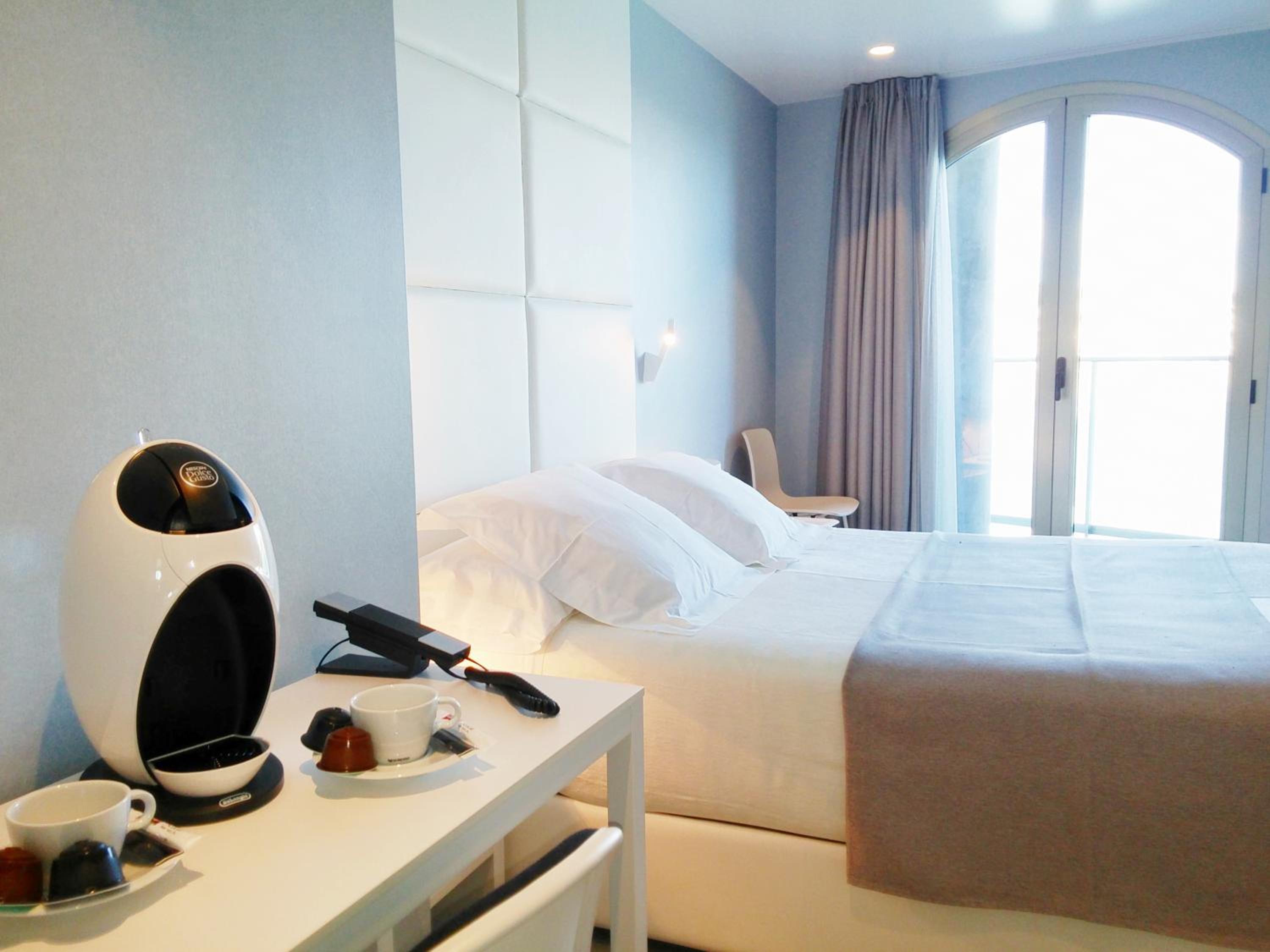 Double Room with Sea View - Photo 3