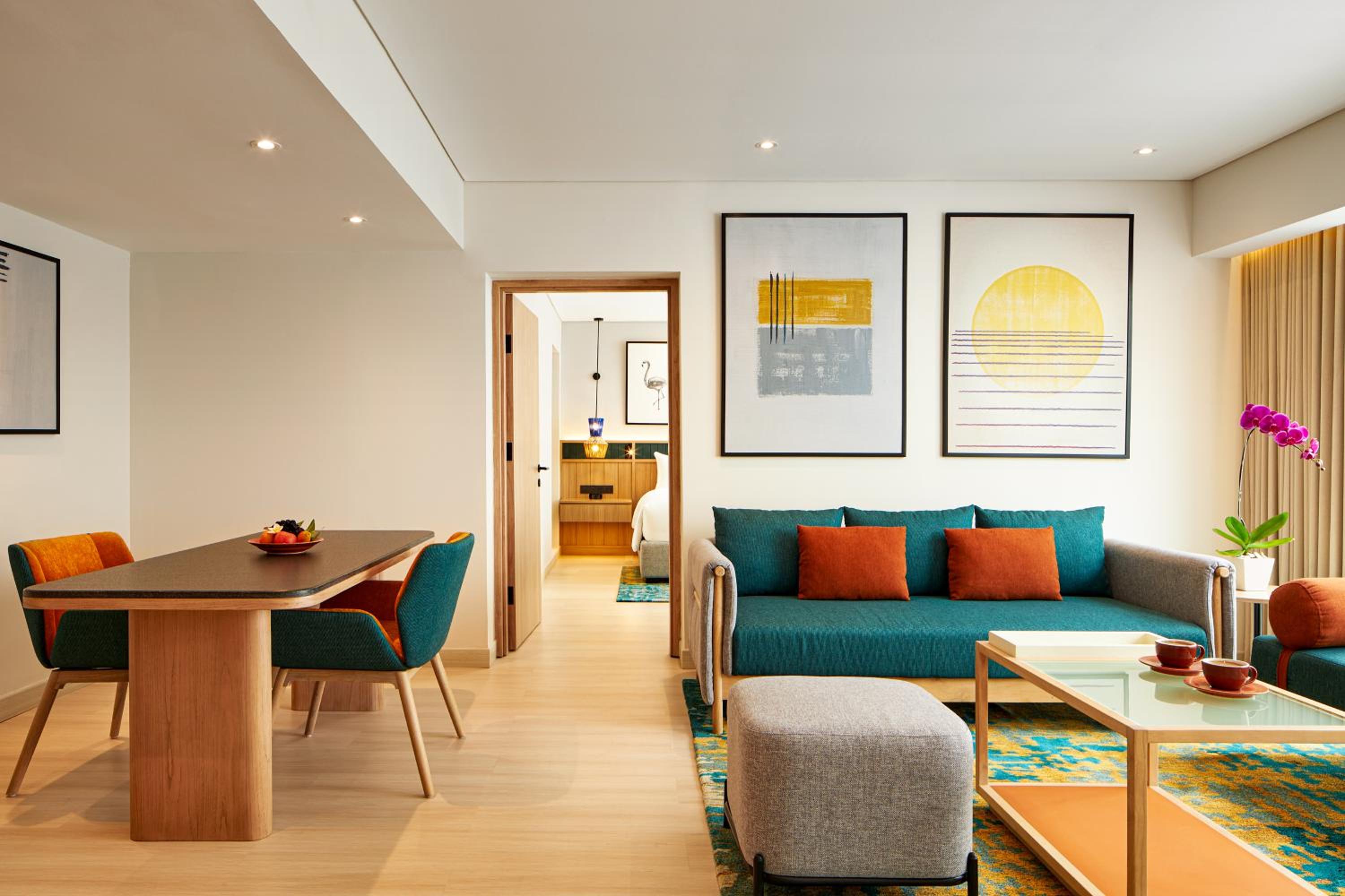 One-Bedroom Suite - Photo 2
