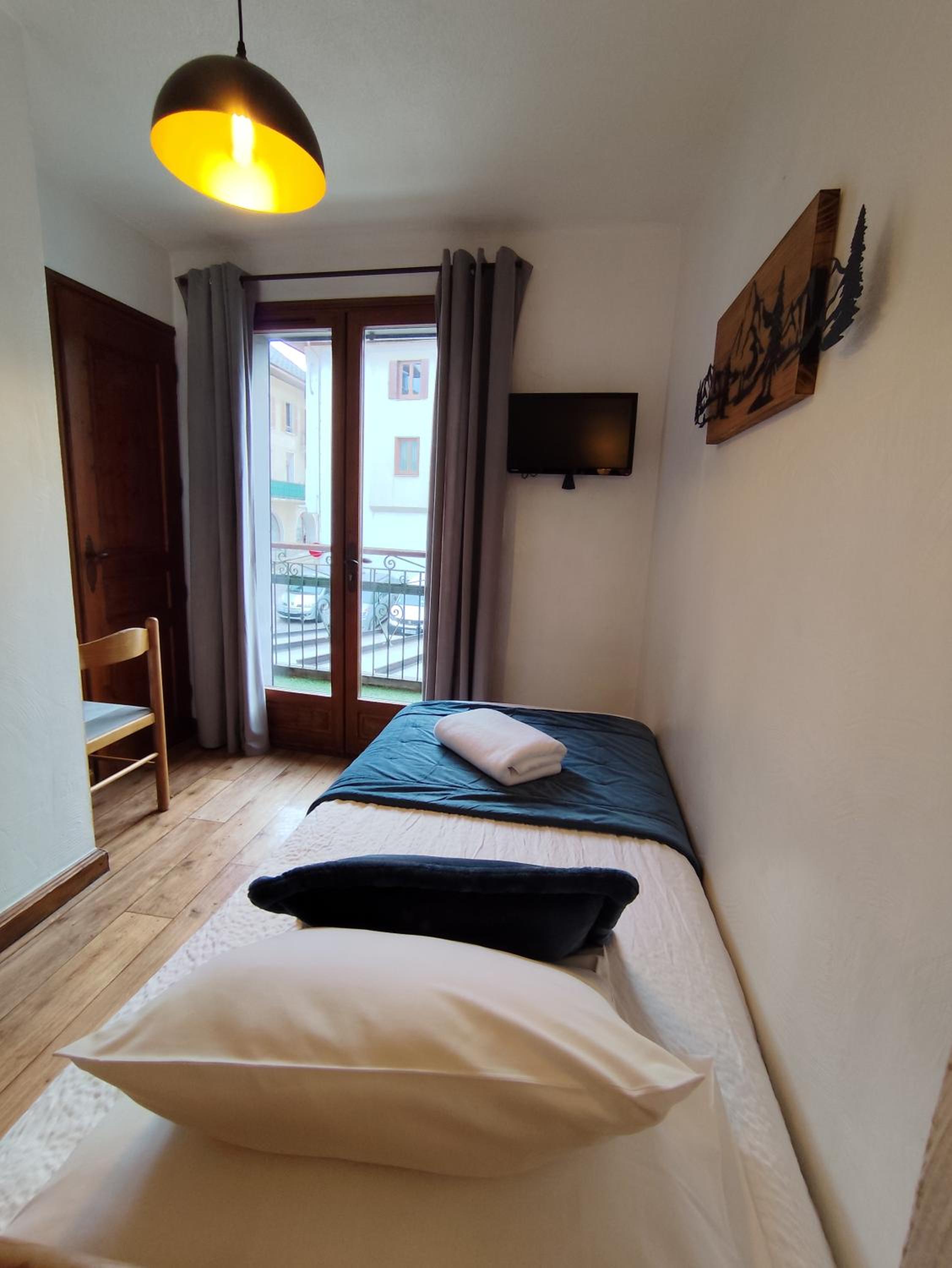 Single room with balcony
