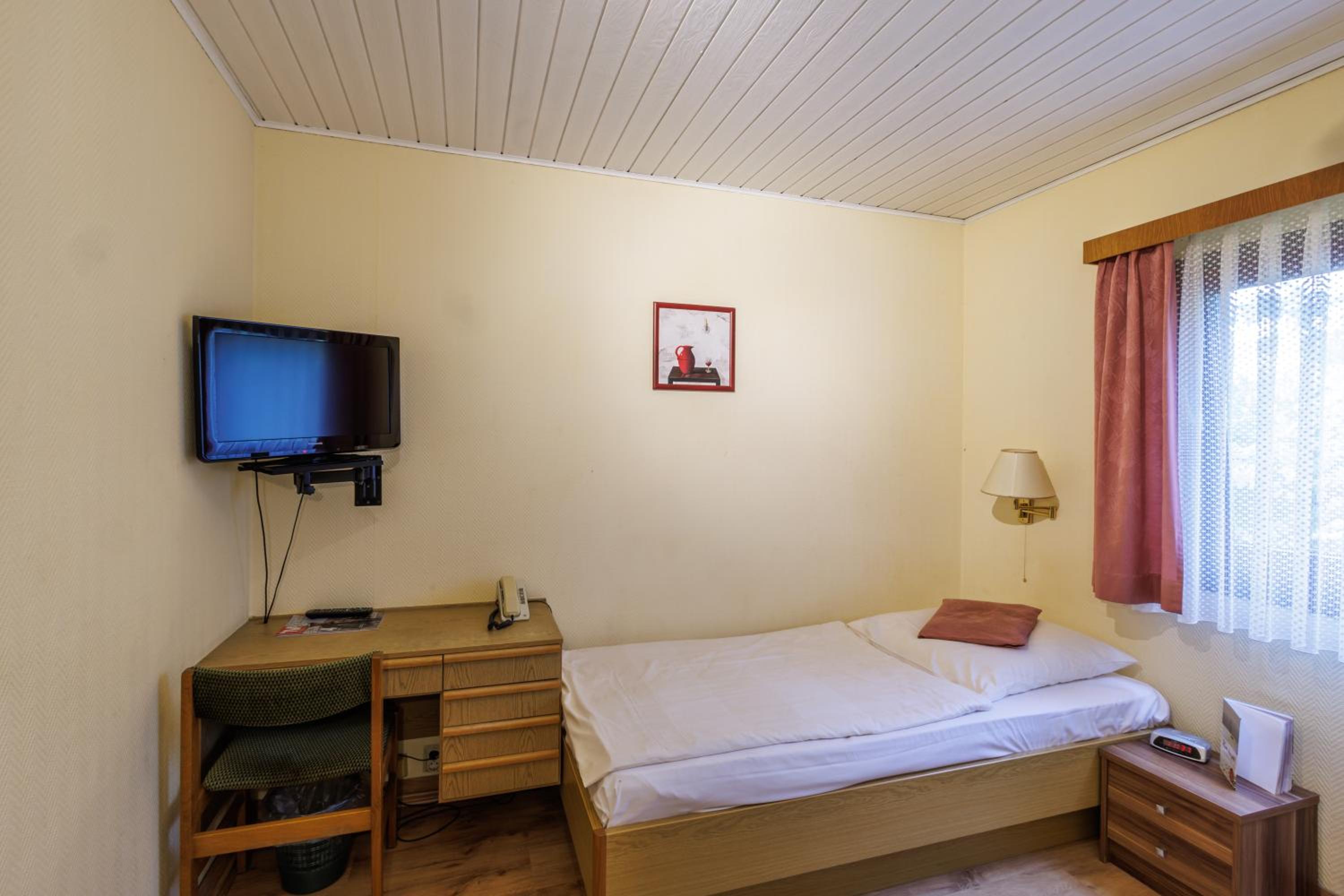Budget Single Room photo 1