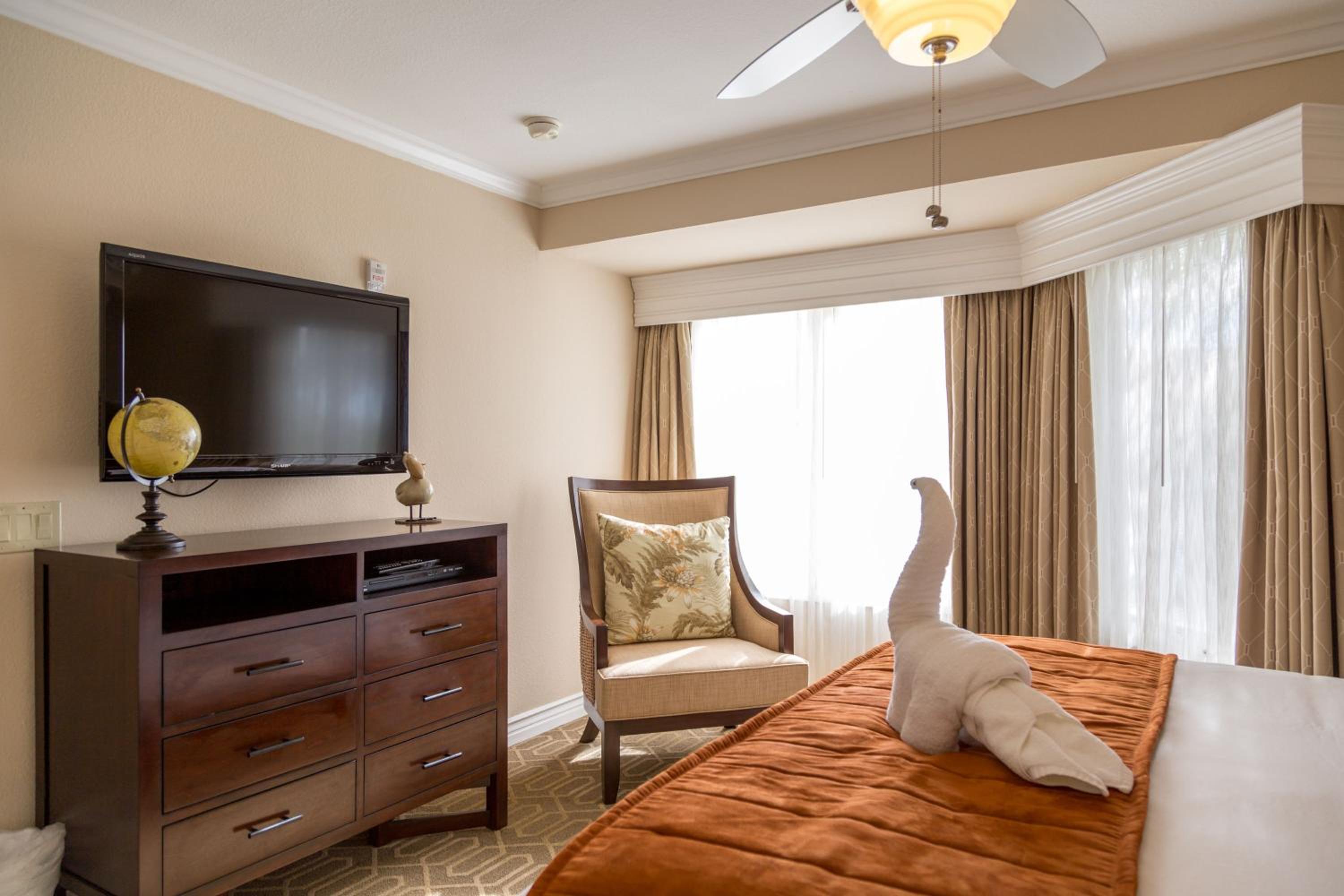Two-Bedroom Suite - Photo 5