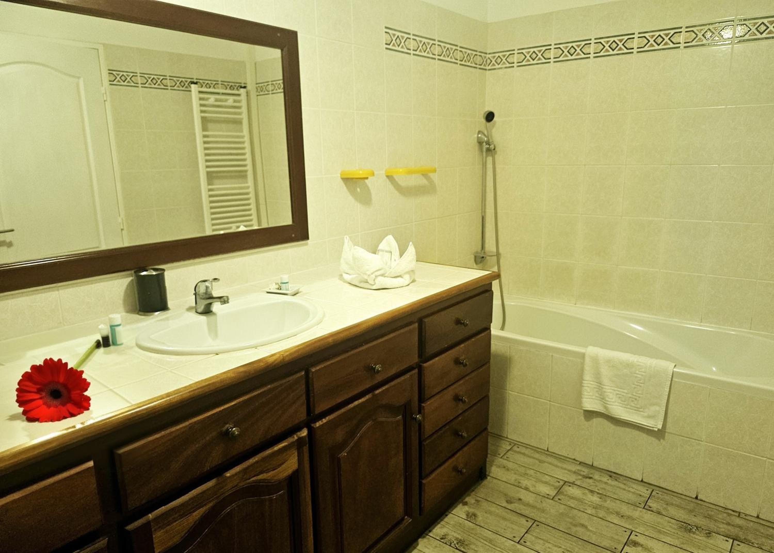 Chambre Double Standard sans vue deuxième étage