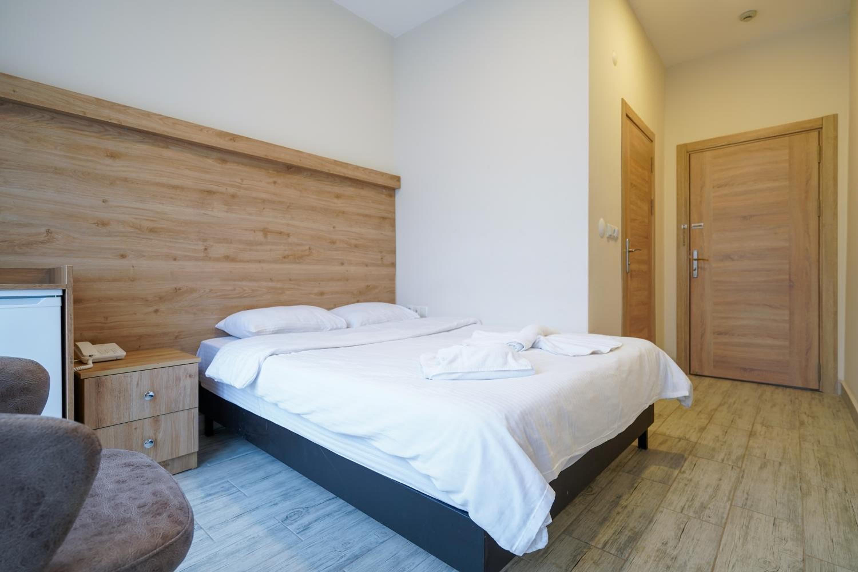 Standard Double Room photo 3