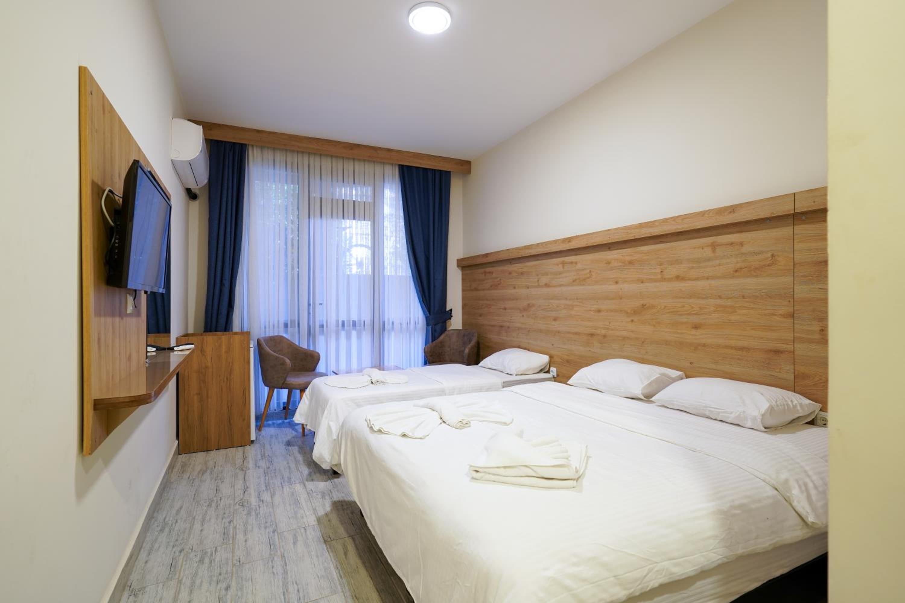 Comfort Triple Room photo 3