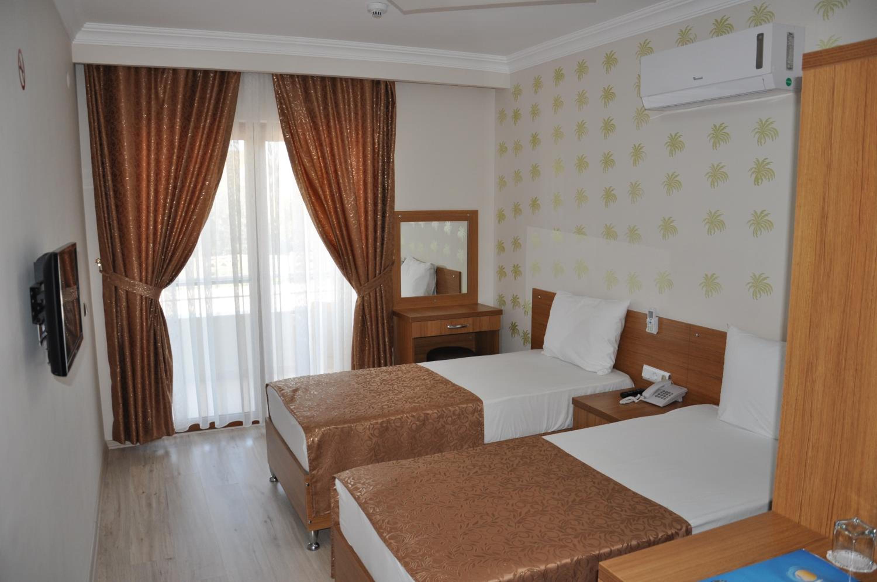 Twin Room with Balcony photo 1