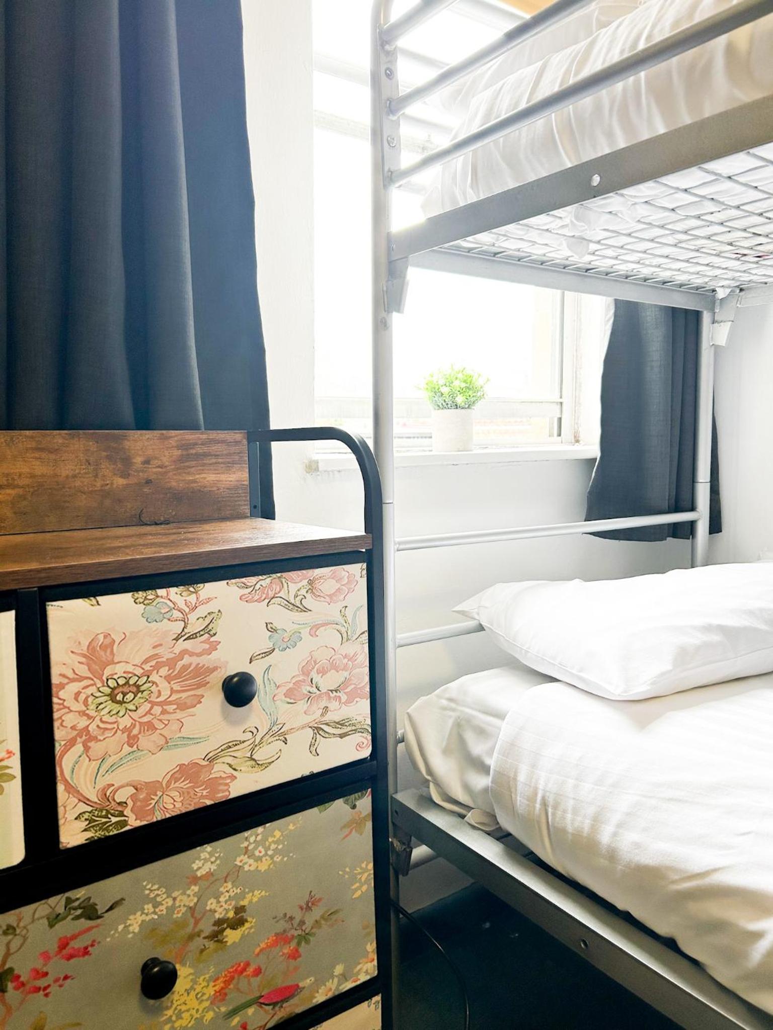Quadruple Room - Photo 3