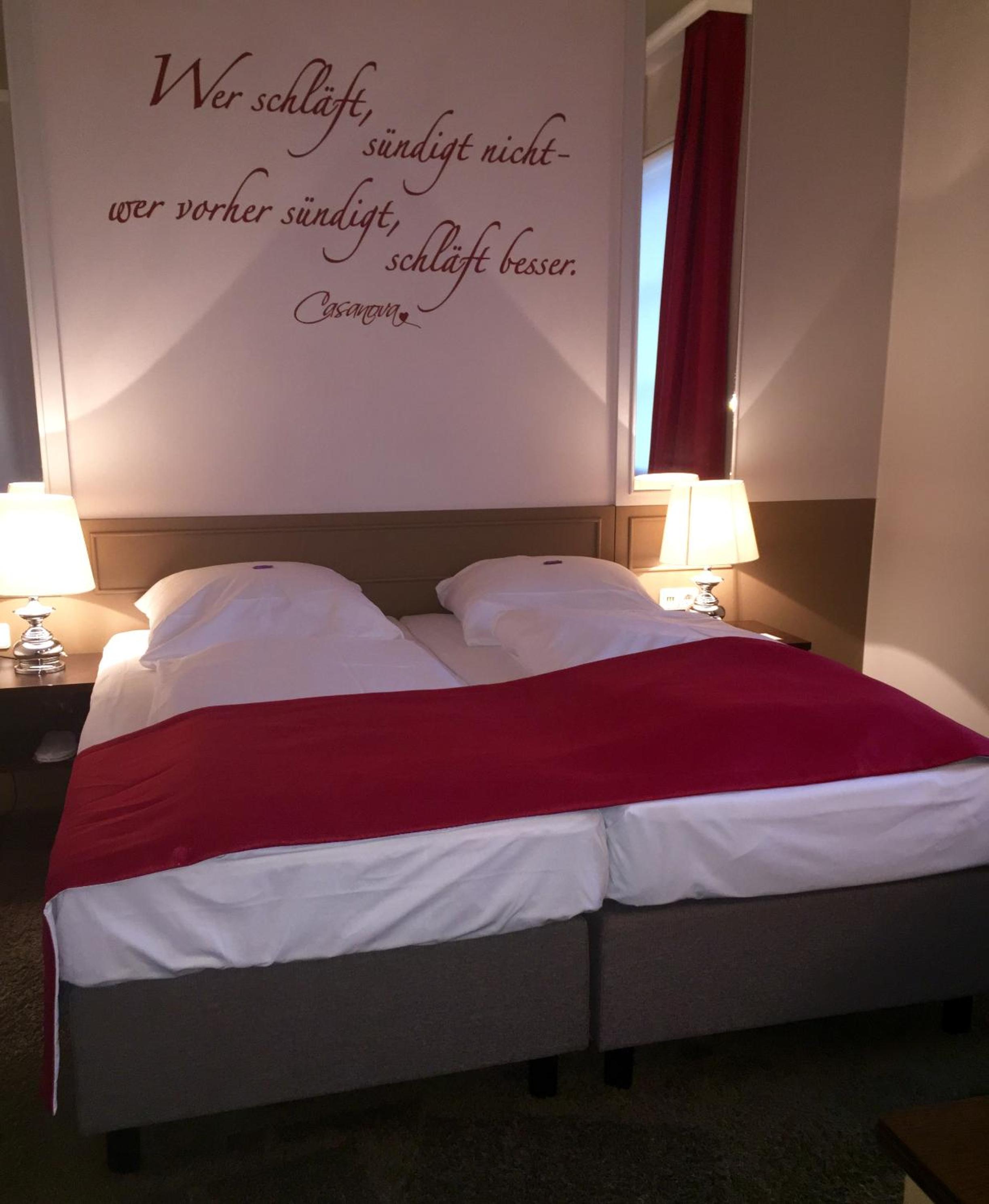 Double Room - Photo 8