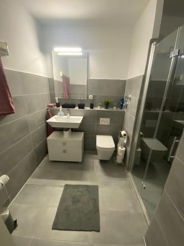 Two-Bedroom Apartment with Balcony photo 2