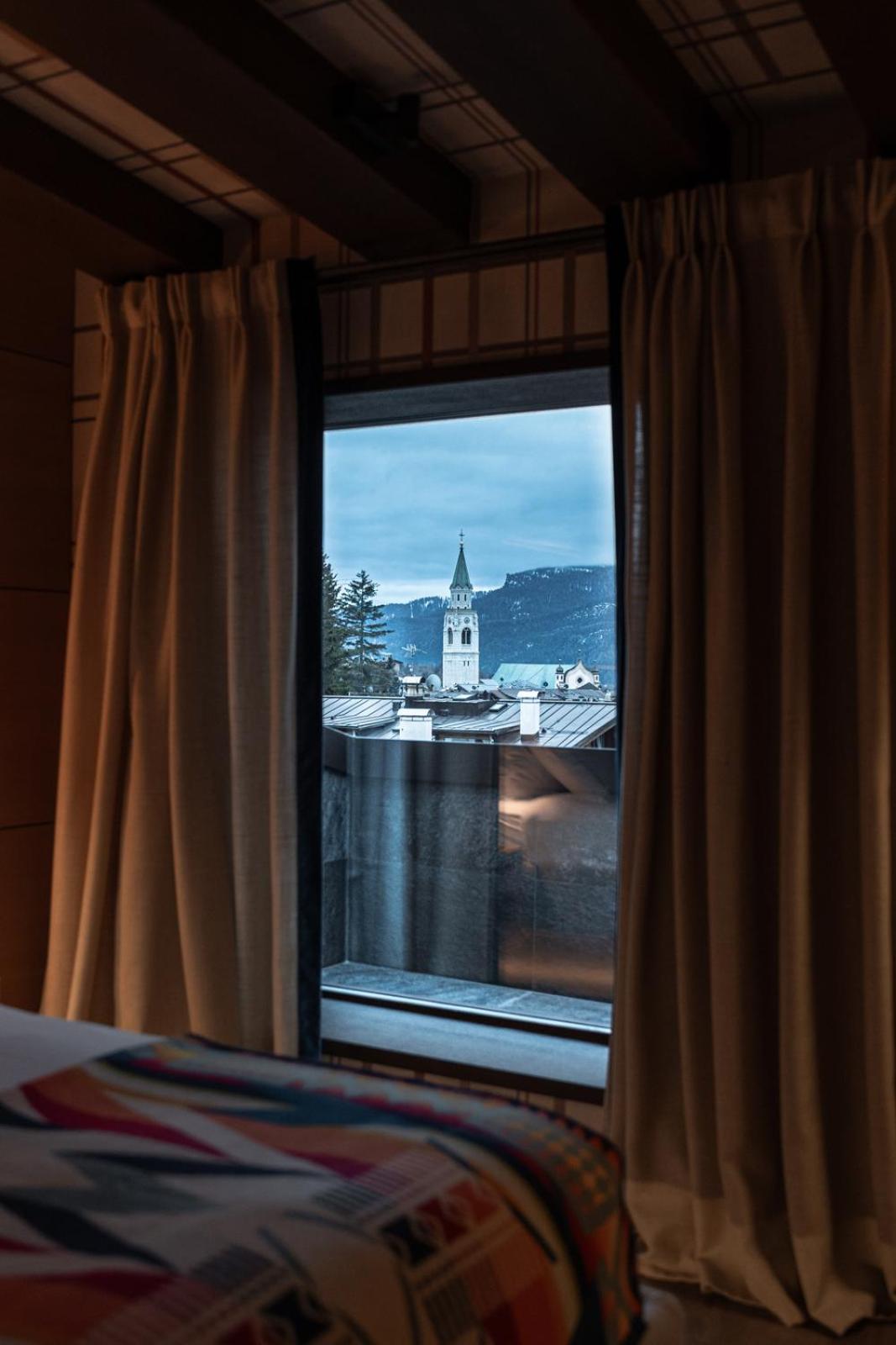 Suite - Photo 4