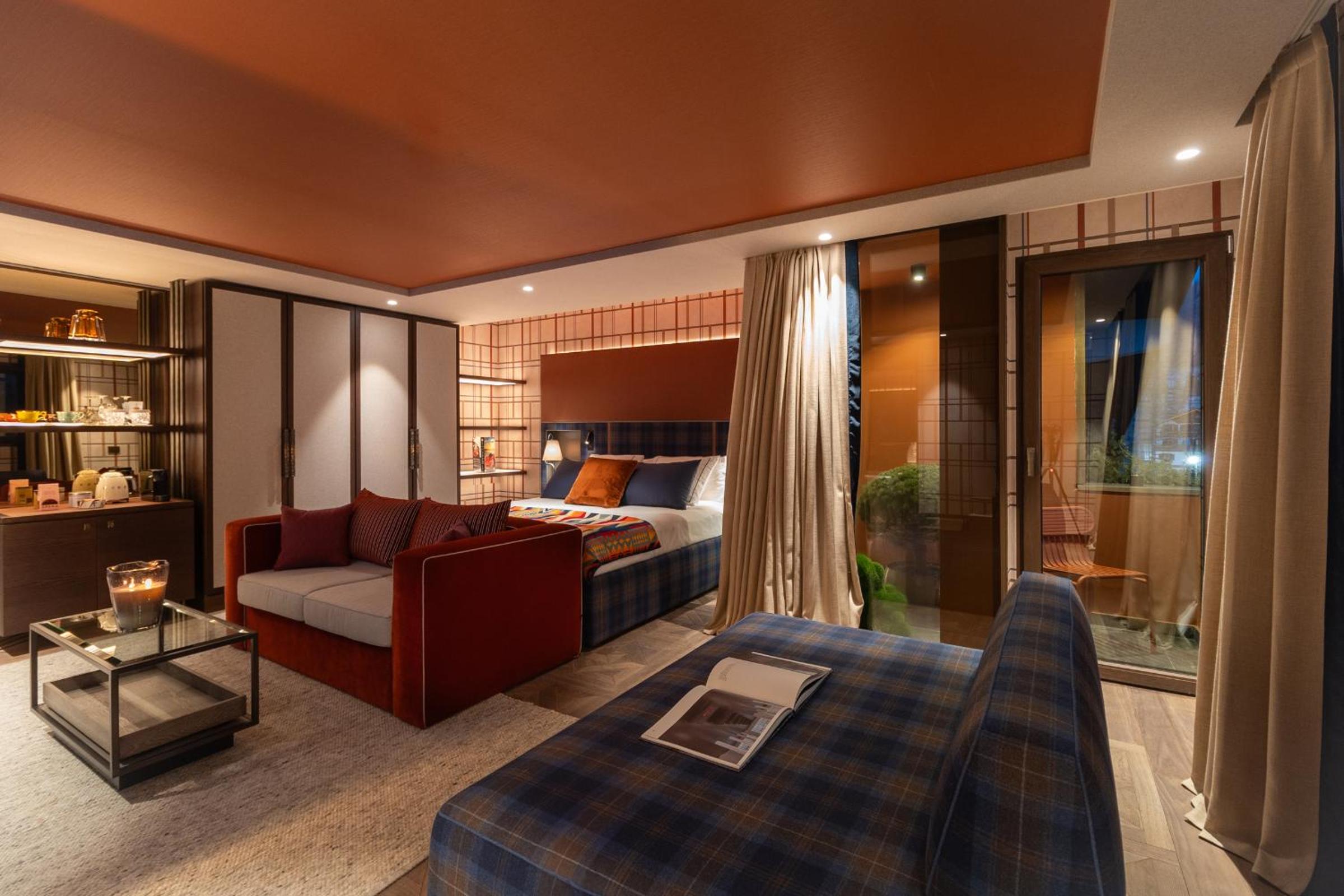 Suite - Photo 7