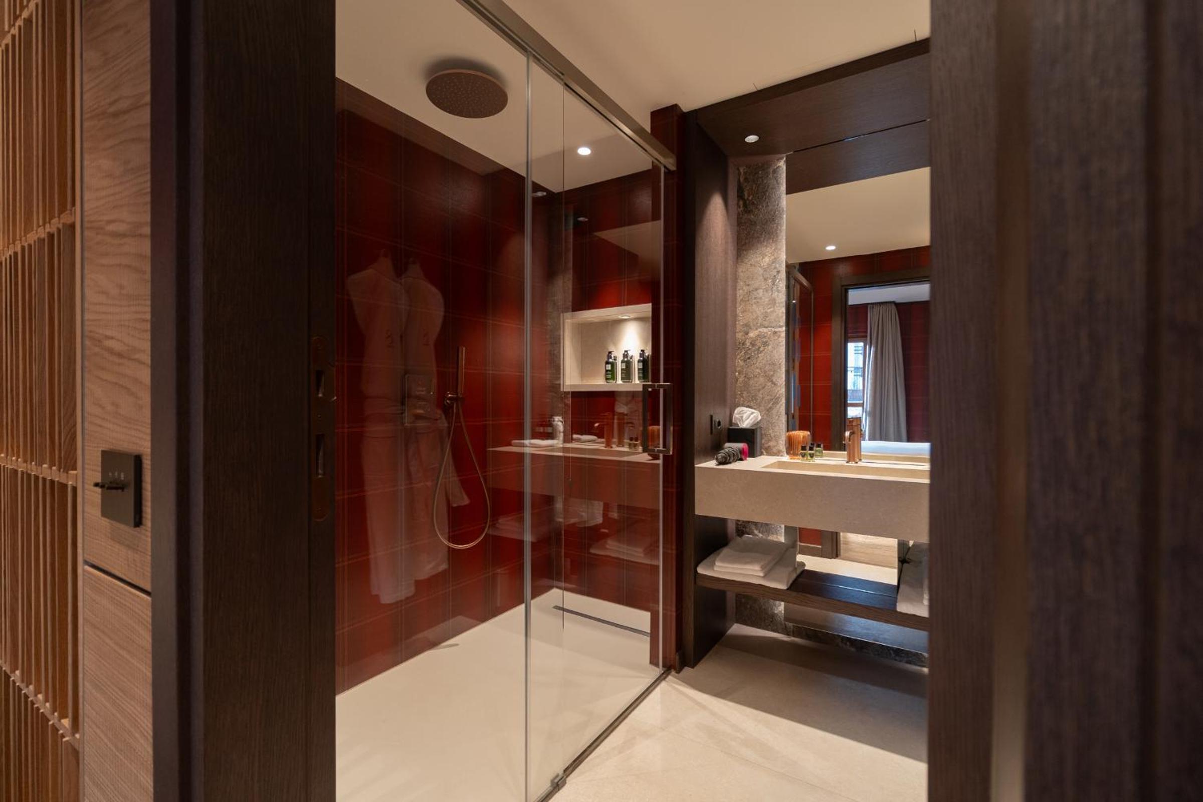 Deluxe Room - Photo 1