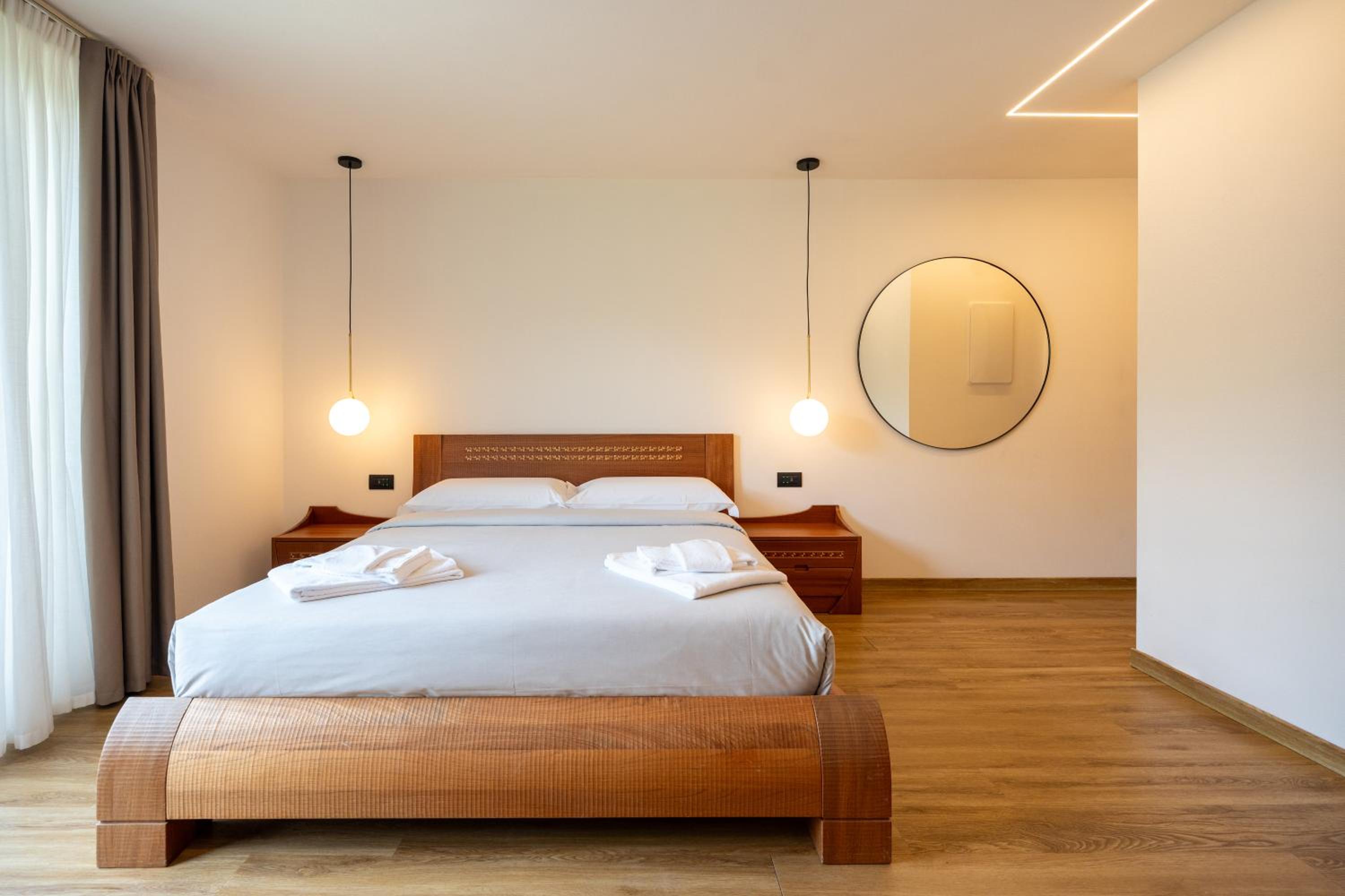 Double Room with Mountain View - Photo 3