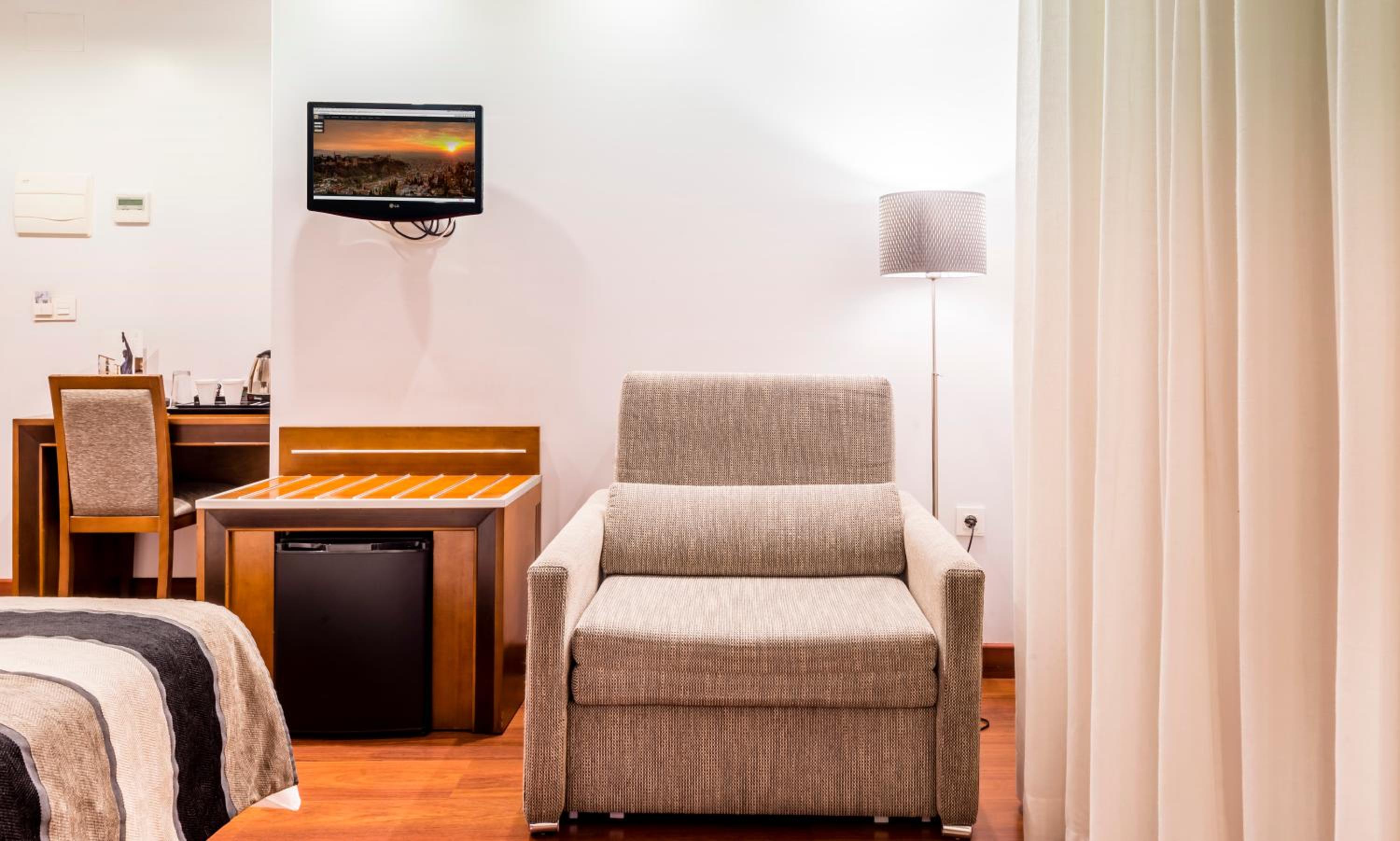 Triple Room - Photo 8