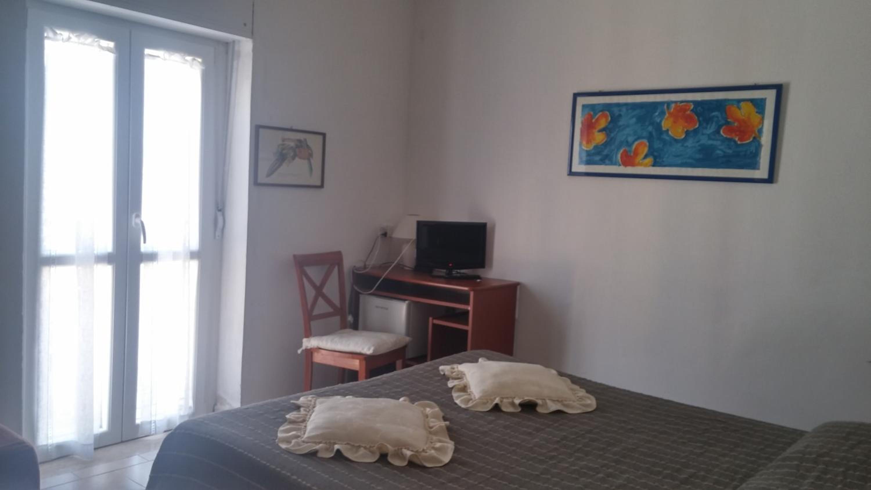 Double or Twin Room photo 2