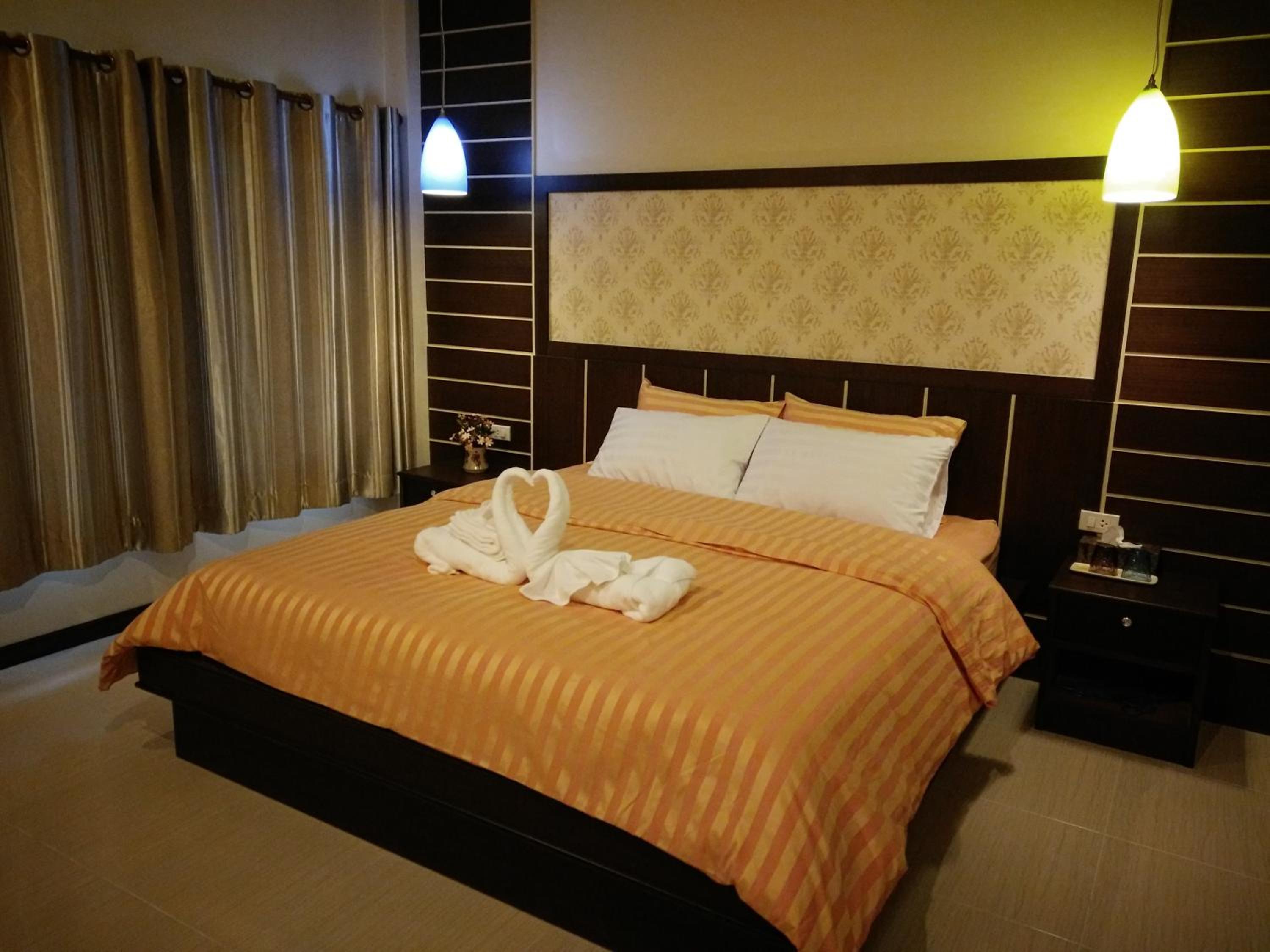 Standard King Room photo 2