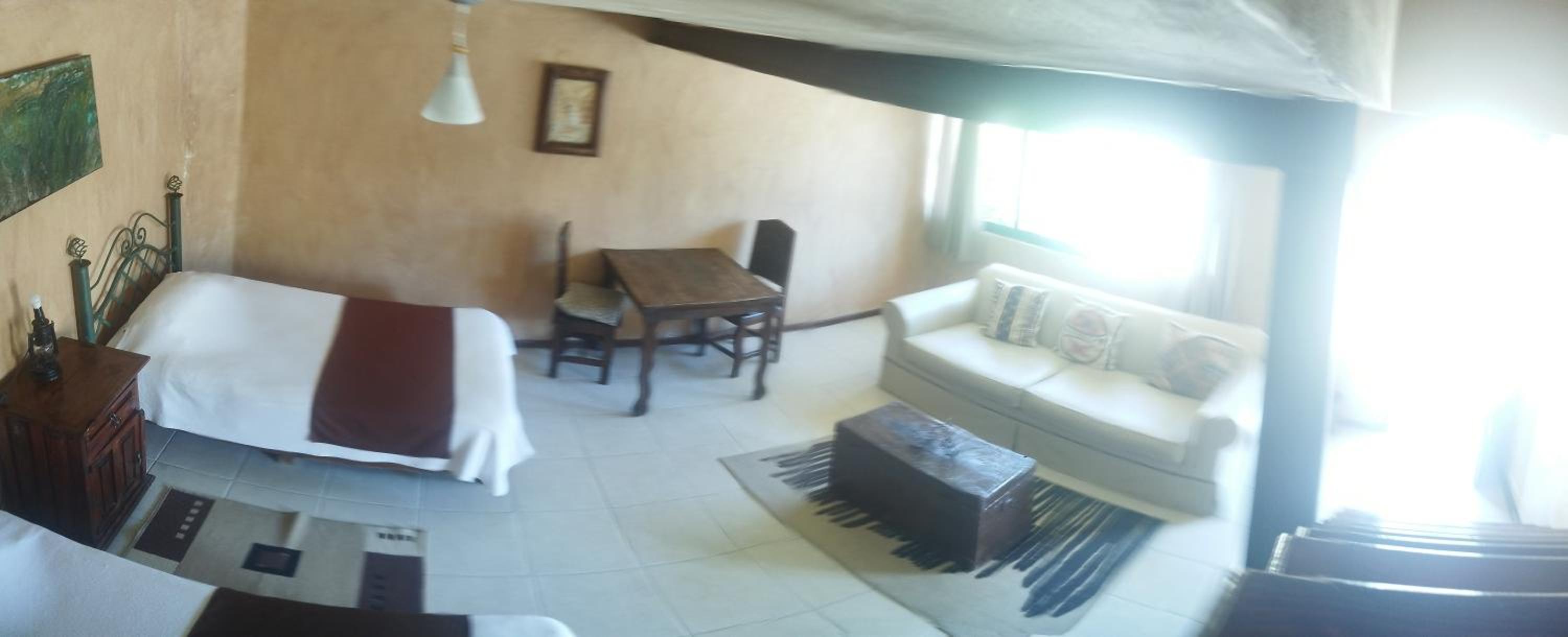 Basic Triple Room with Shared Bathroom photo 1
