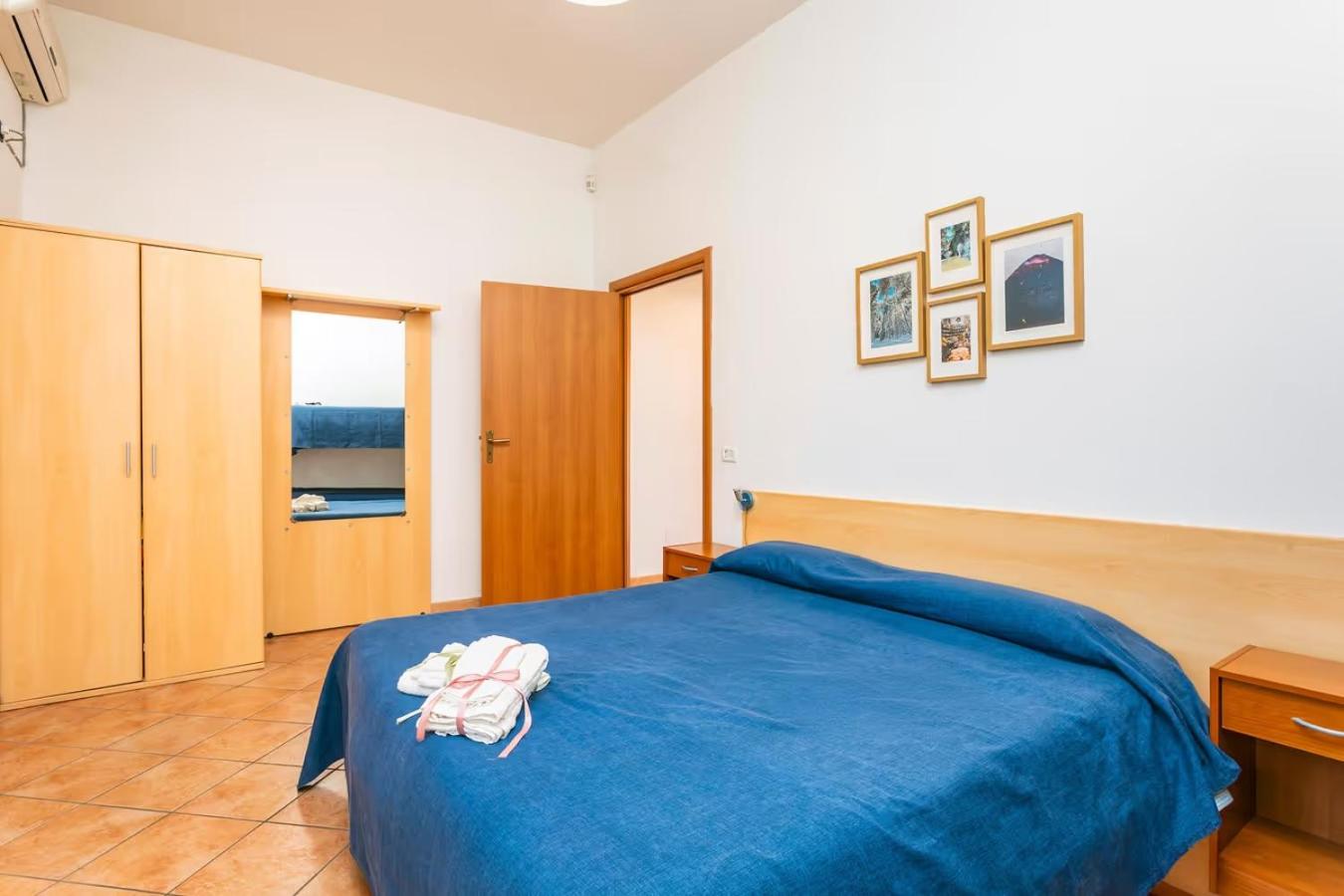 Deluxe Apartment - Photo 8