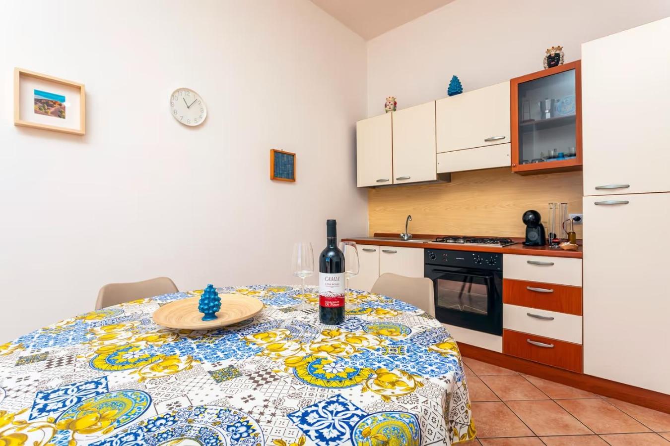 Deluxe Apartment - Photo 2