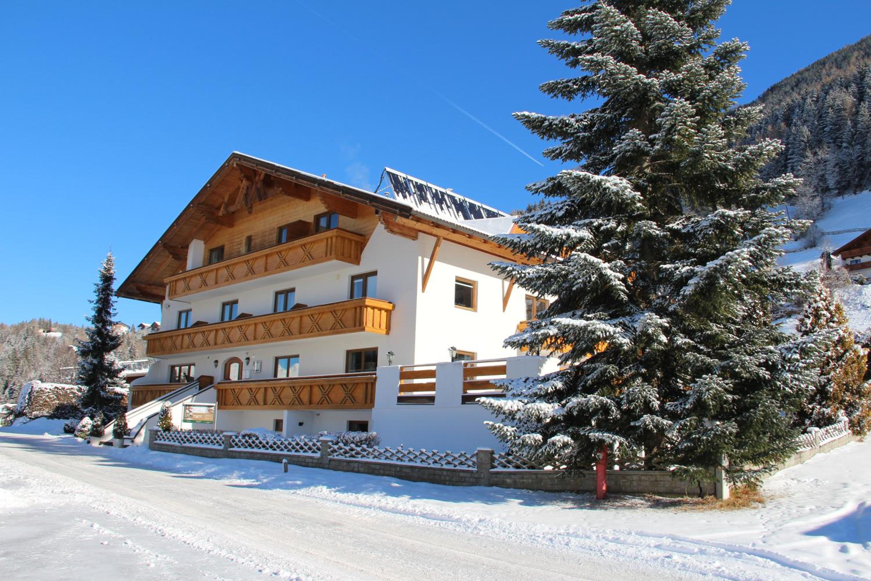 Superior Two-Bedroom Apartment with Balcony photo 3