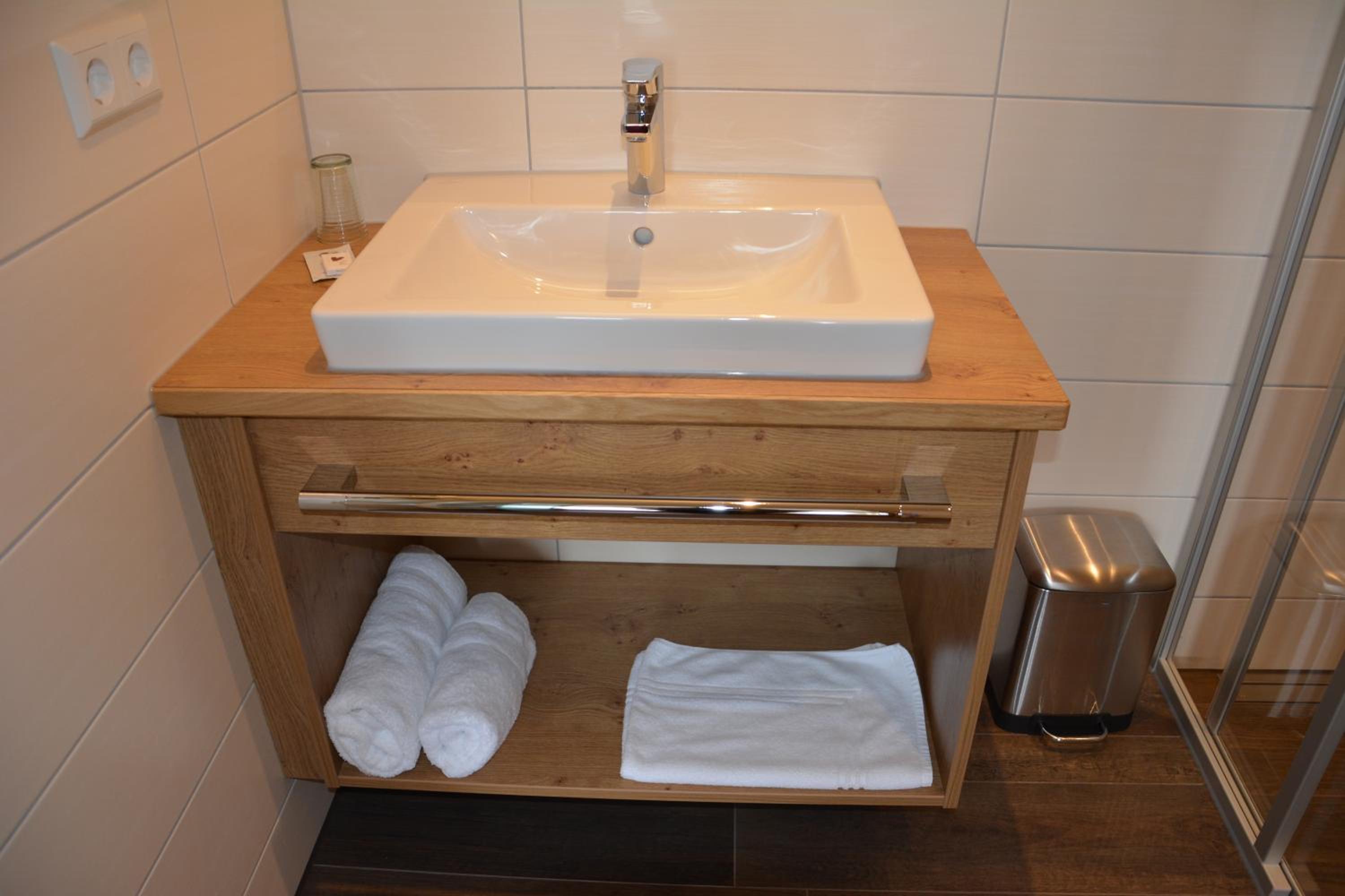 Superior Double Room - Photo 8