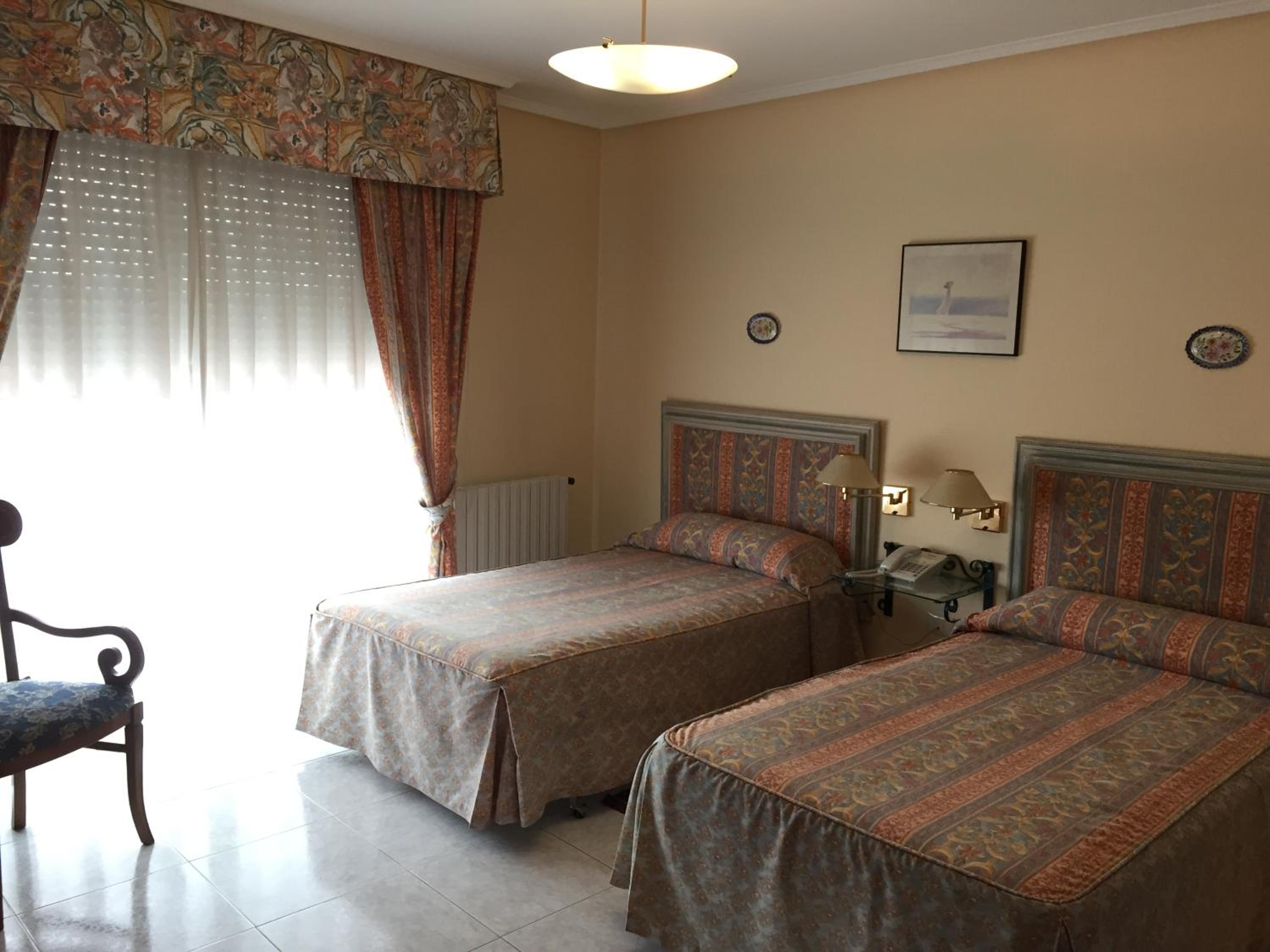 Double or Twin Room photo 3