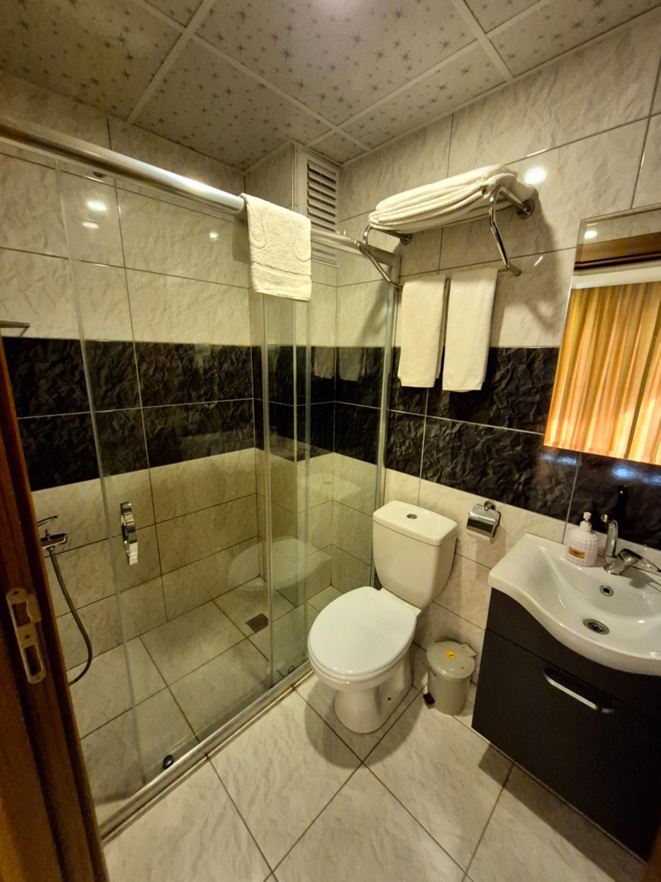 Twin Room with Balcony photo 3