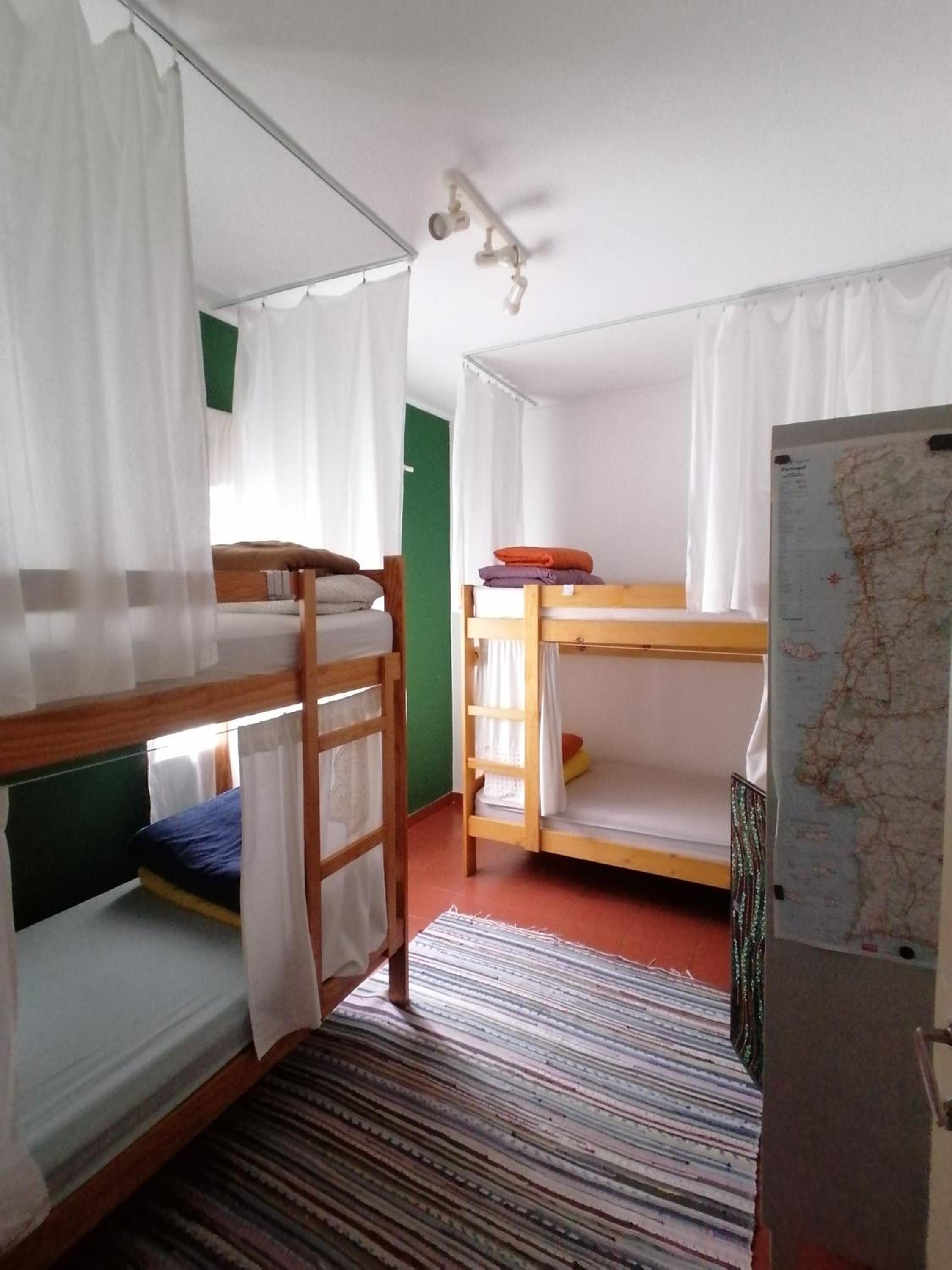 Bed in 4-Bed Mixed Dormitory Room photo 1