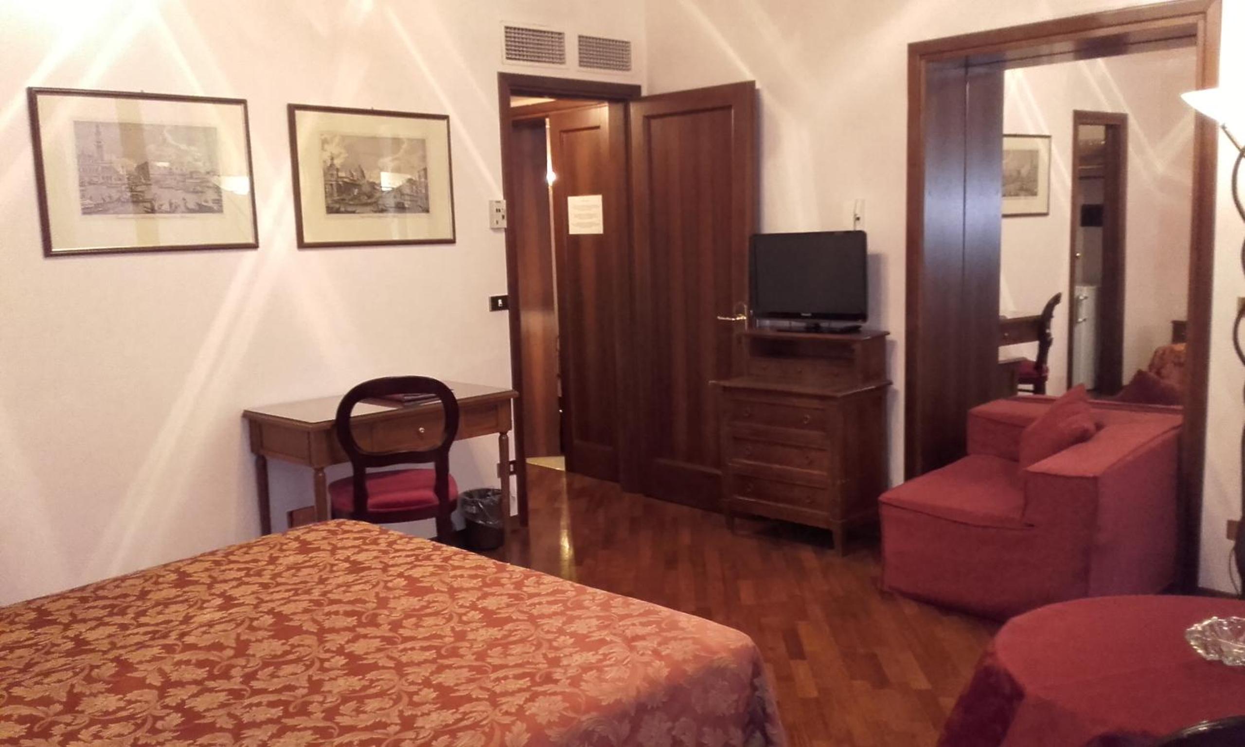 Superior Double Room photo 2
