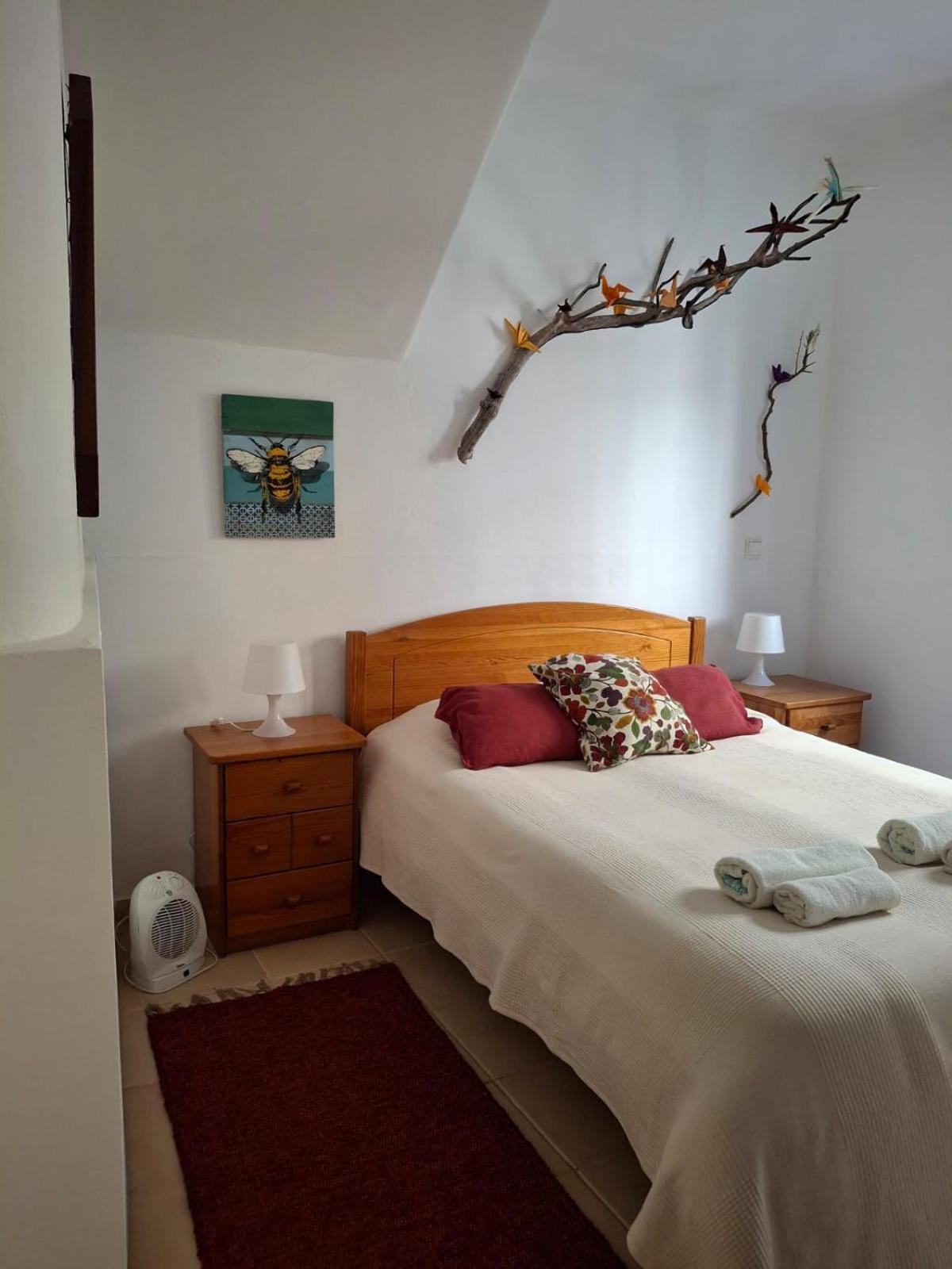 Standard Double Room with Shared Bathroom photo 2