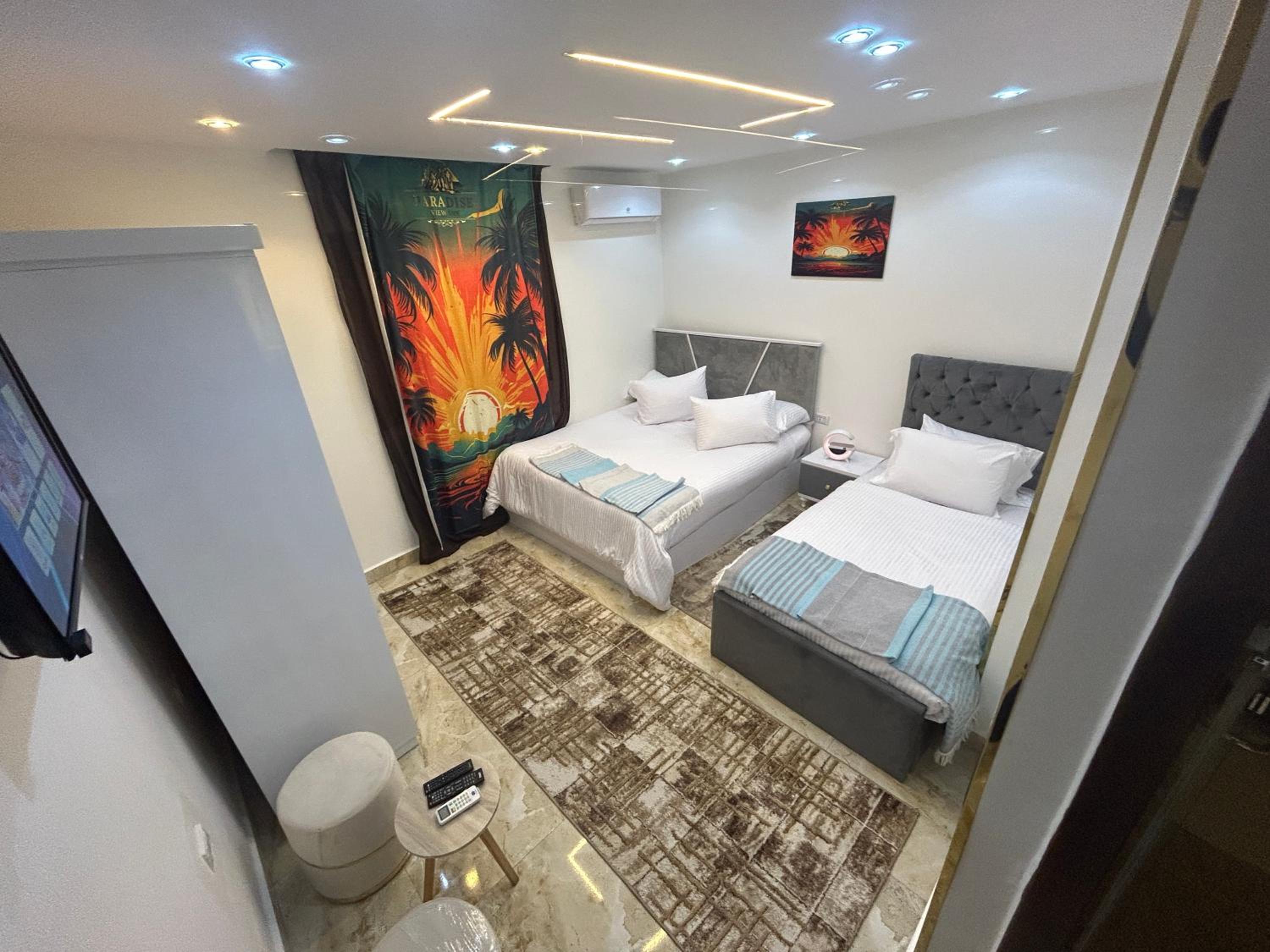 Triple Room with City View