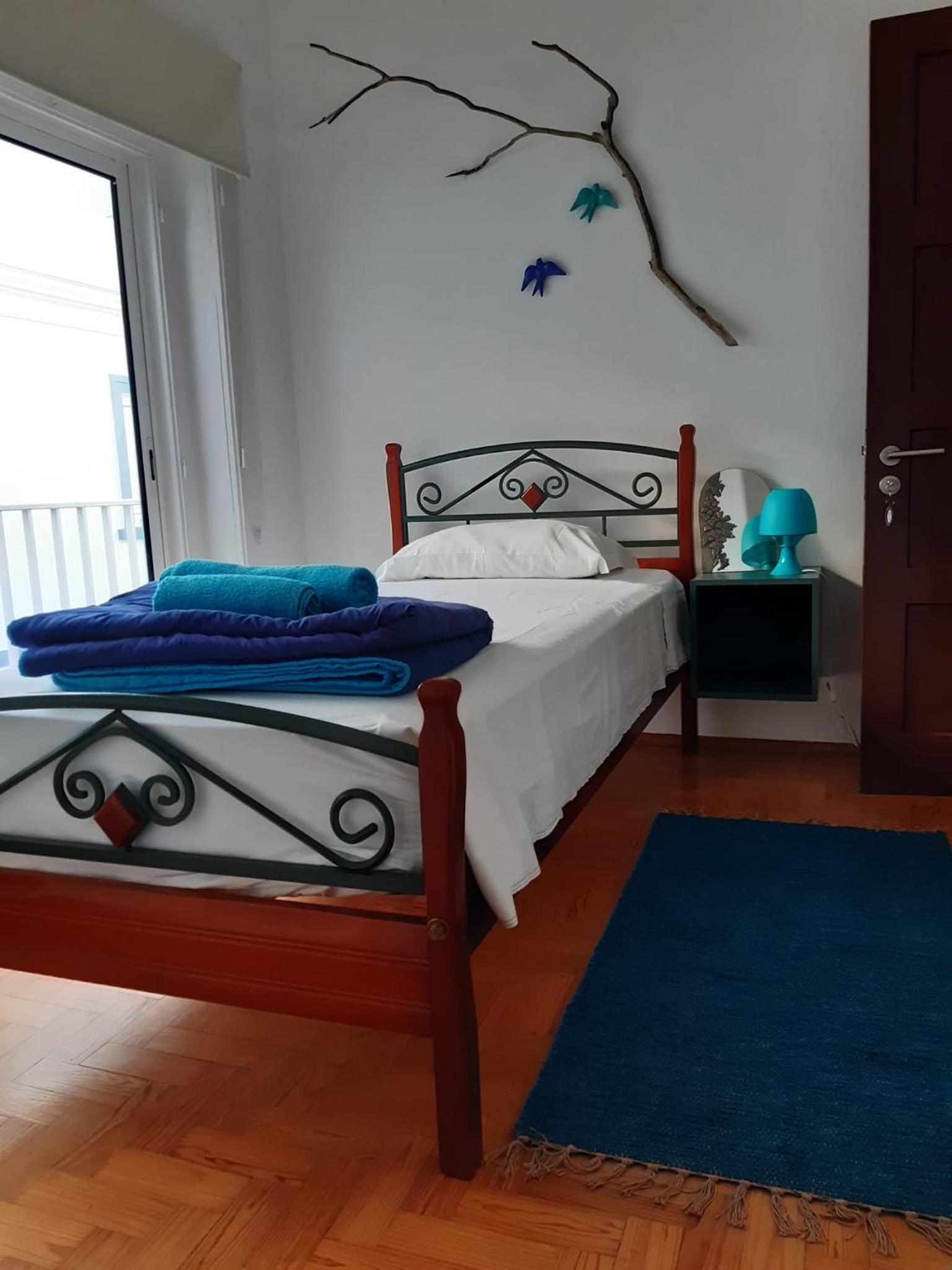 Standard Twin Room with Shared Bathroom photo 3