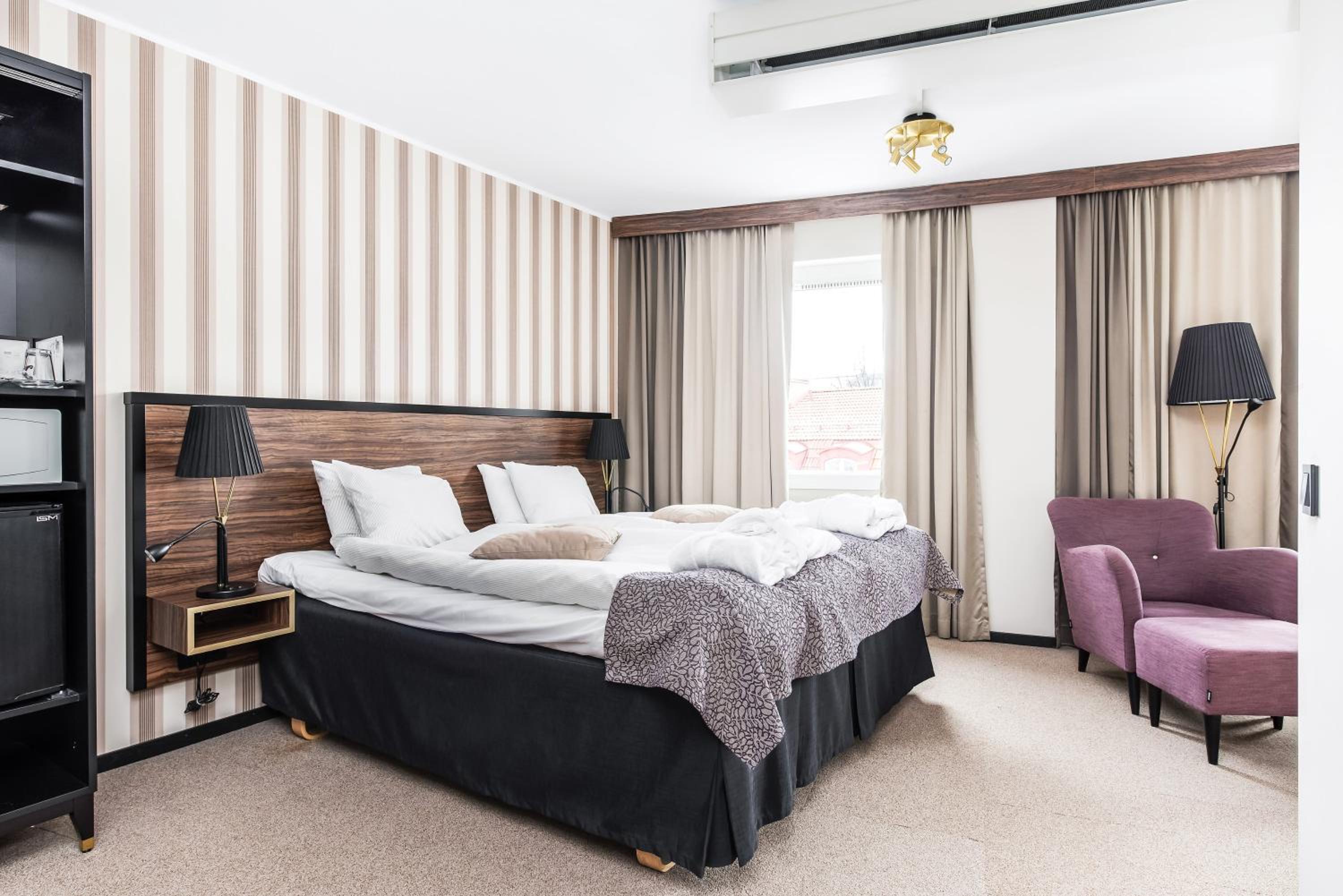 Standard Double Room - Photo 2