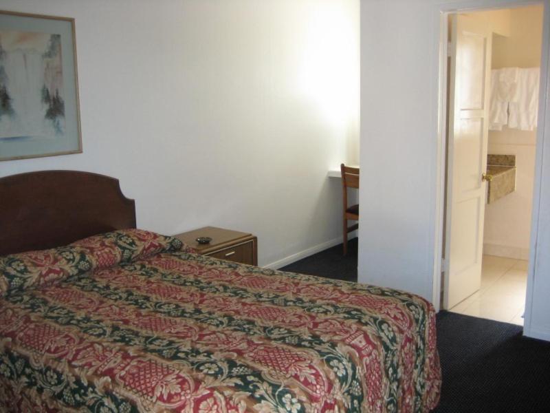 Queen Room - Photo 1