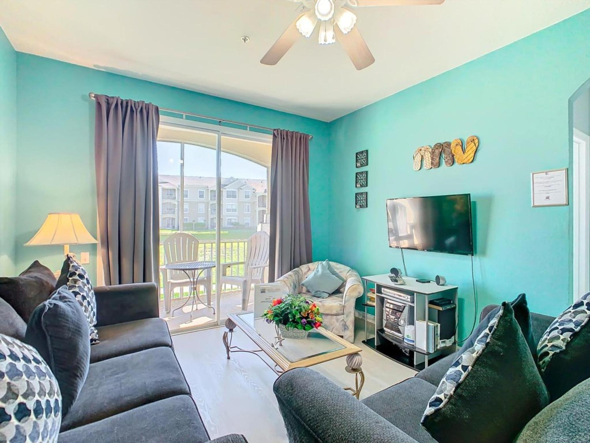 Four-Bedroom Condo with Balcony photo 3