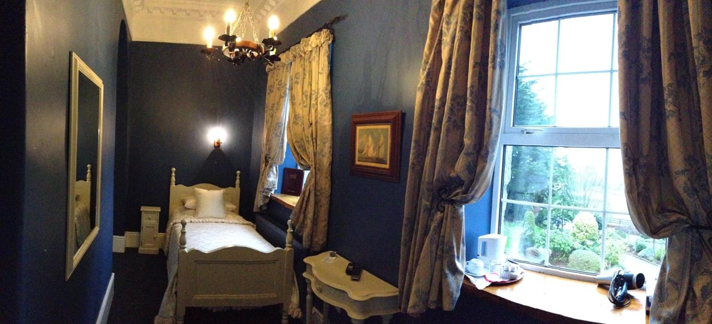 Single Room photo 1