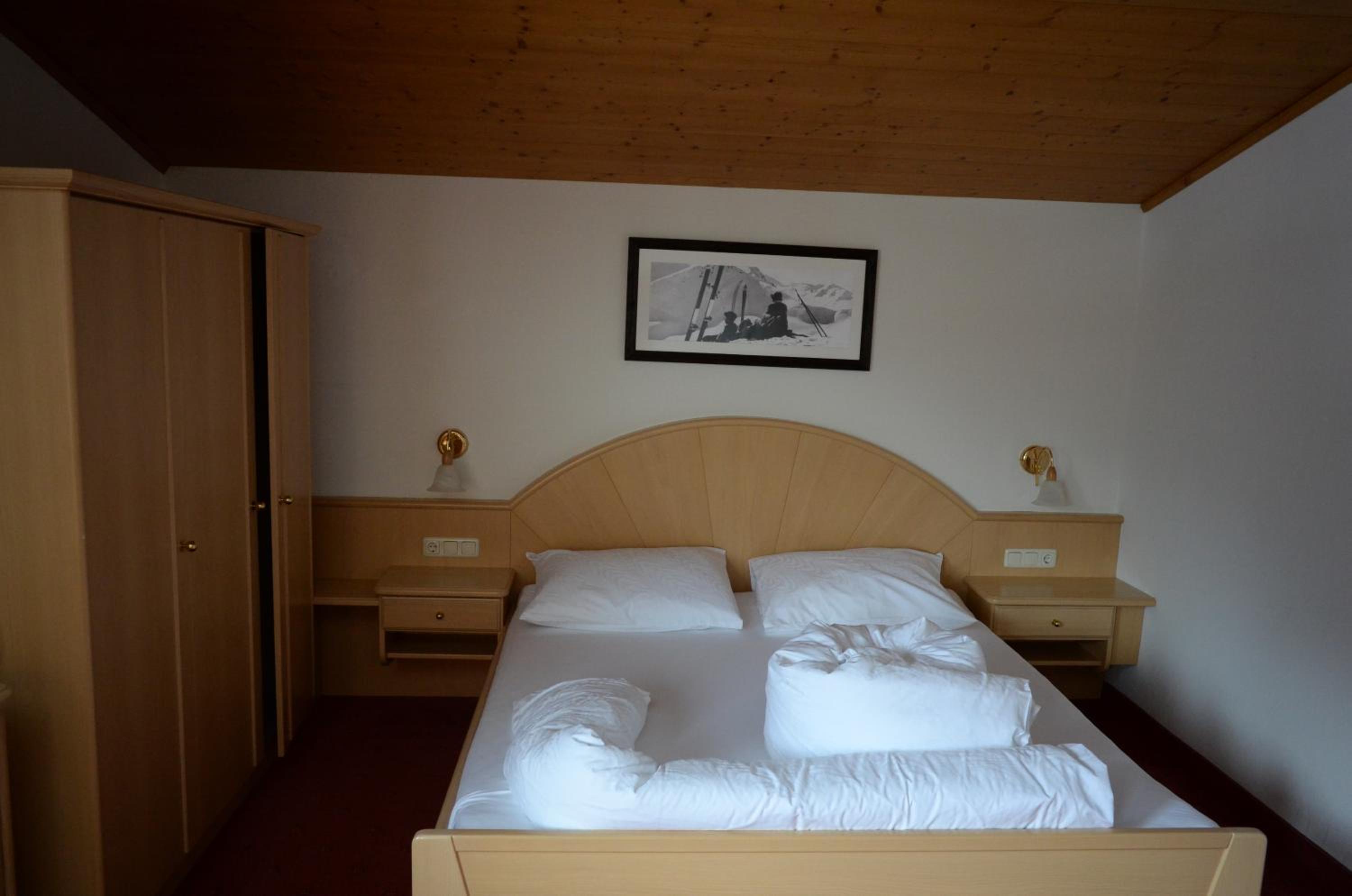 Standard One-Bedroom Apartment with Balcony