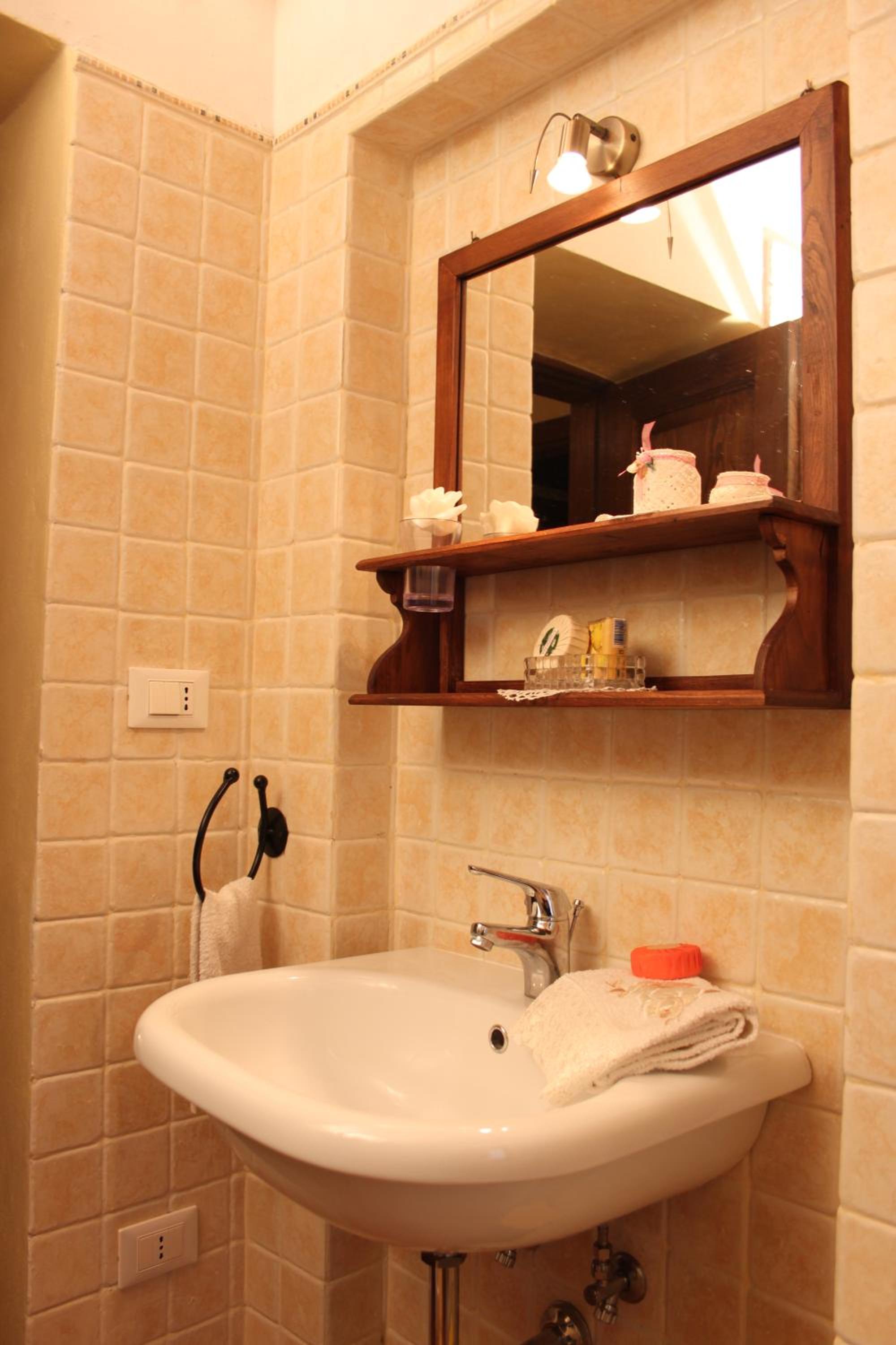 One-Bedroom Apartment with Garden View photo 2